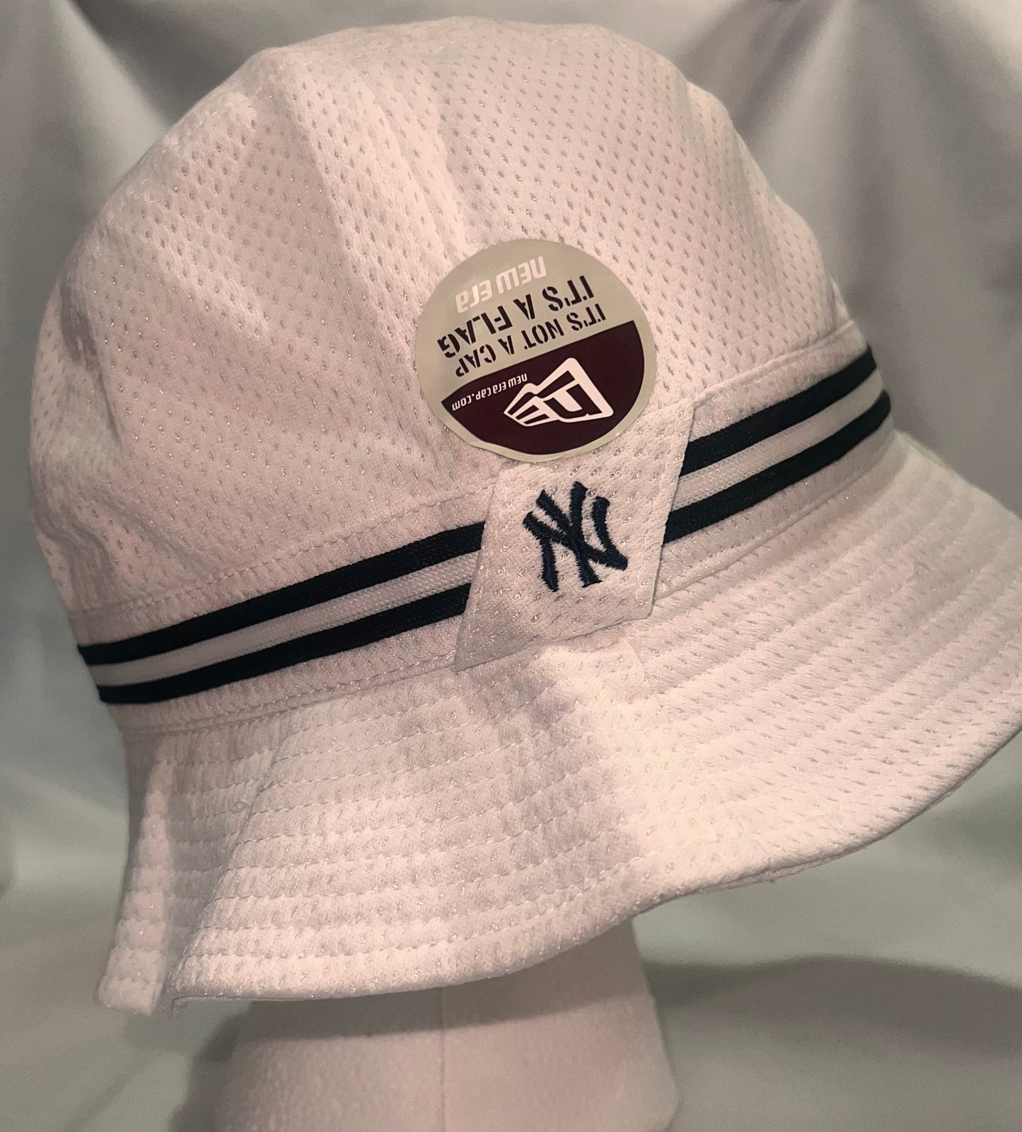 New York Yankees MLB New Era Genuine Merchandise White Bucket Hat