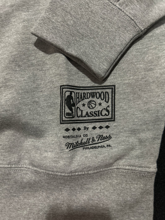 Cleveland Cavaliers NBA Hardwood Classics Mitchell & Ness Crewneck Men Sweater