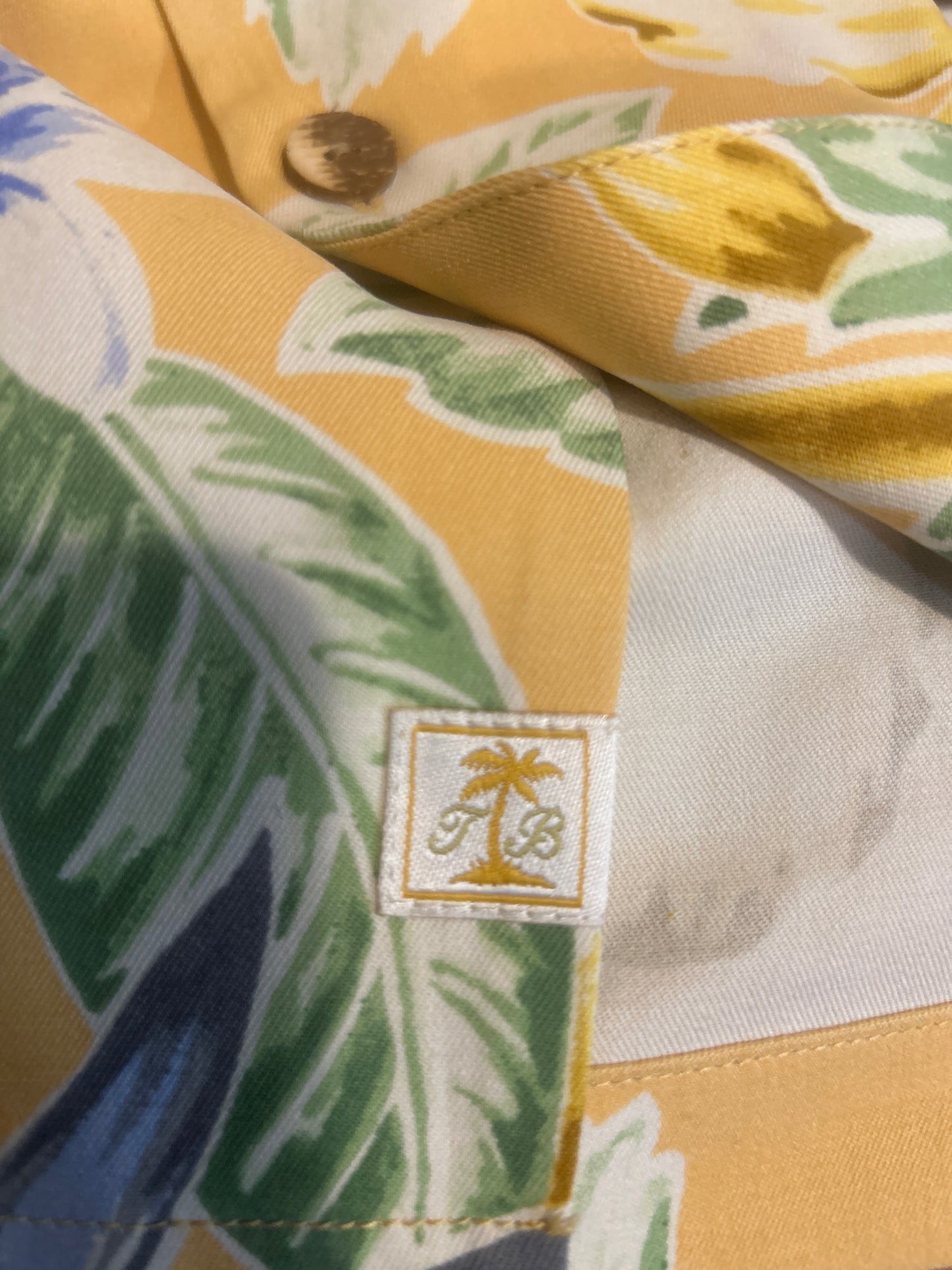 USC Trojans Tommy Bahama Yellow Silk Button-Up Floral Original Fit Men Polo Guayabera