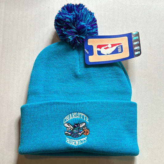 VINTAGE CHARLOTTE HORNETS NBA KNIT POM BEANIE