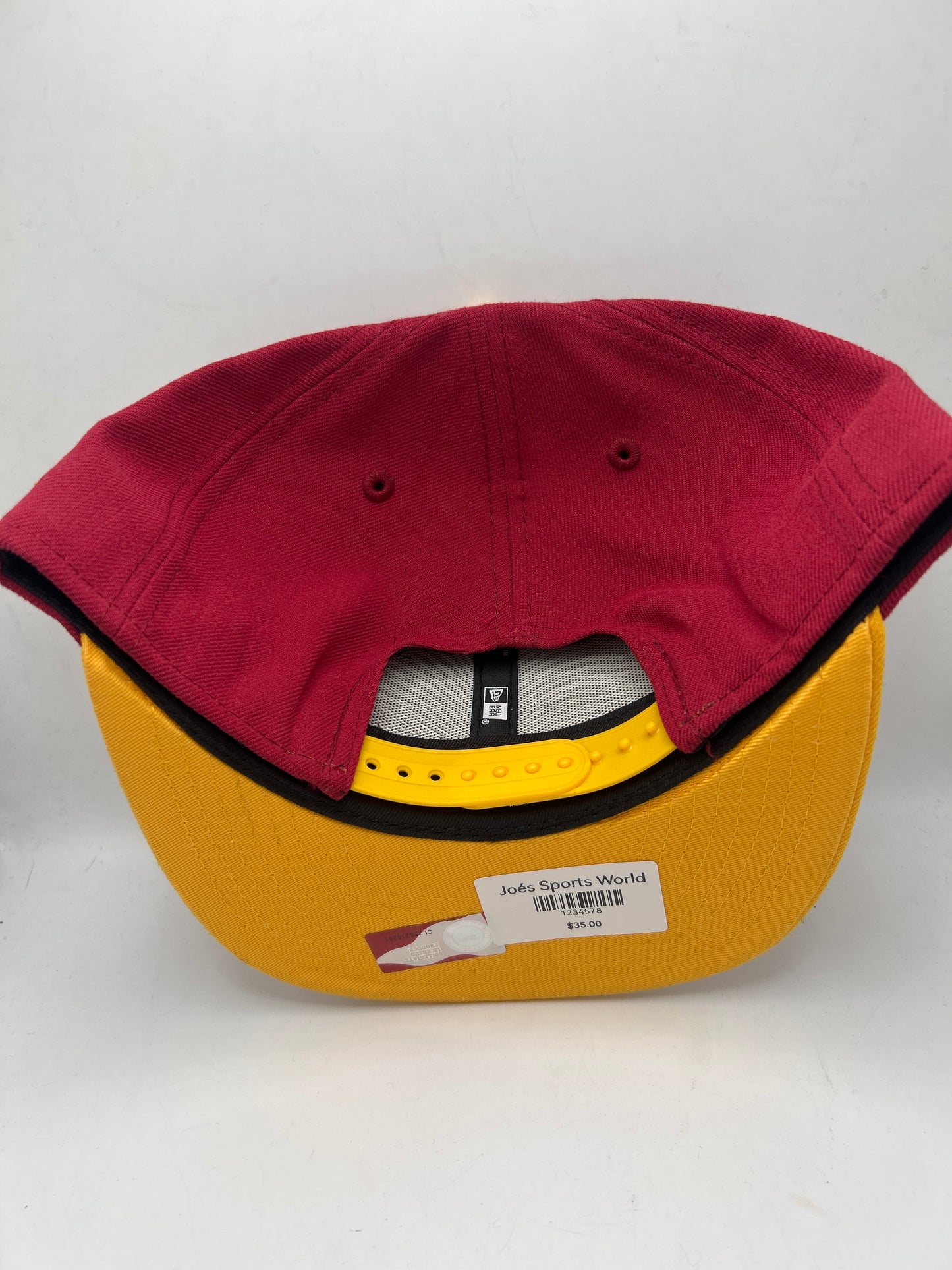 USC Trojans 9Fifty New Era Burgundy/Golden Yellow with Official Logo amd Lettering Snapback