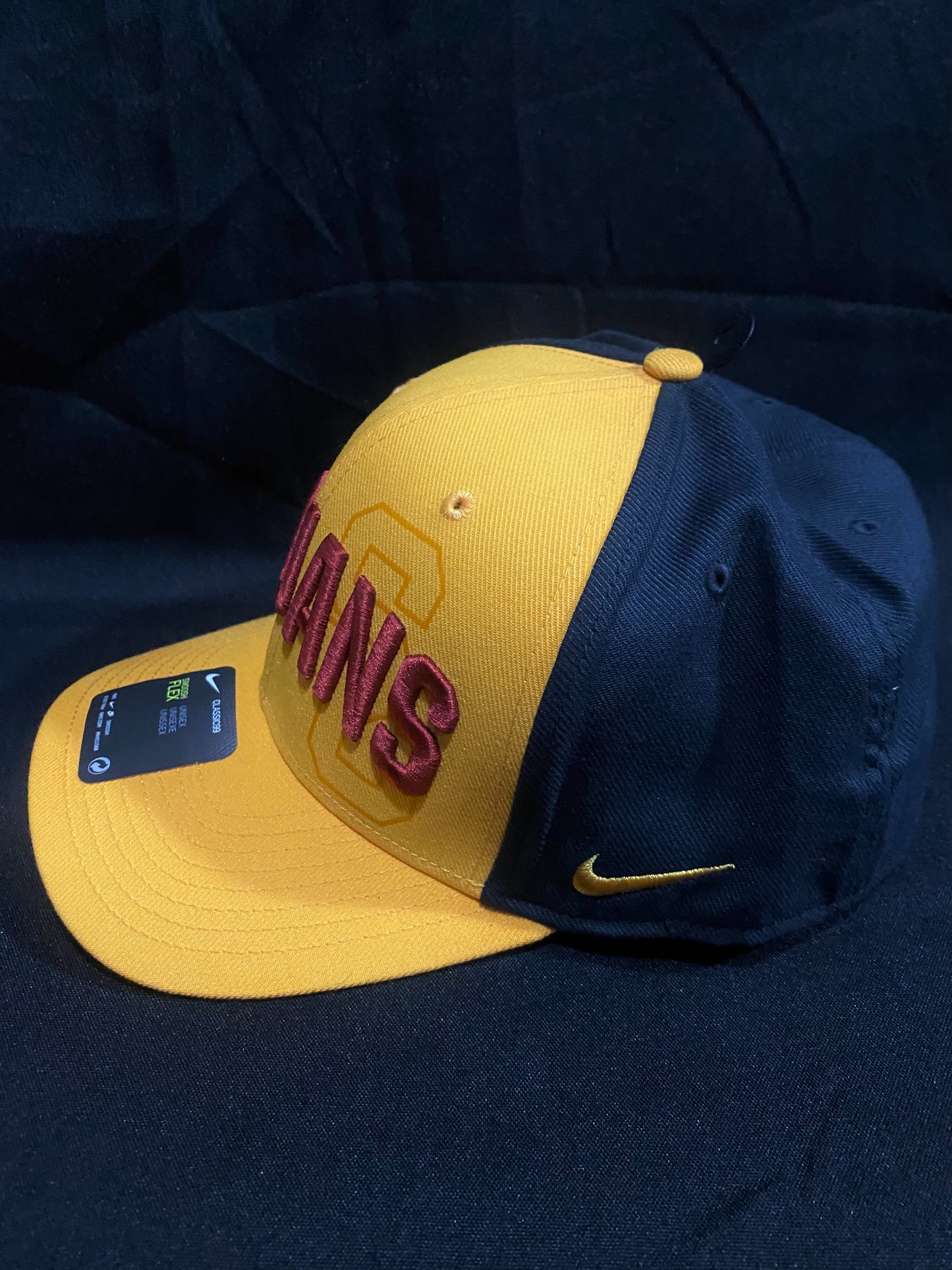 USC Trojans Nike Dri-Fit Flex Unisex Fitted Hat