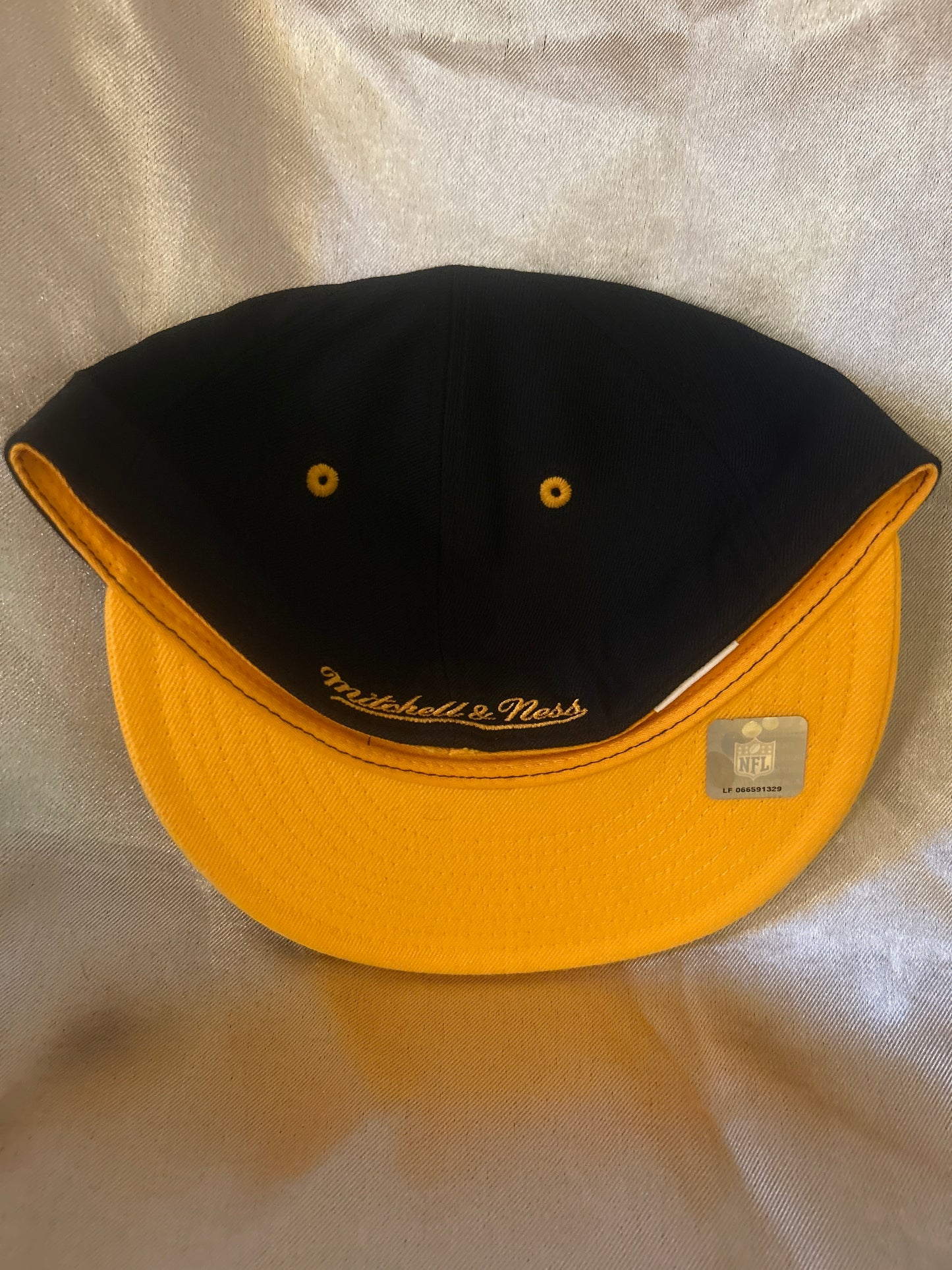Pittsburgh Steelers NFL Mitchell And Ness Fitted Hat