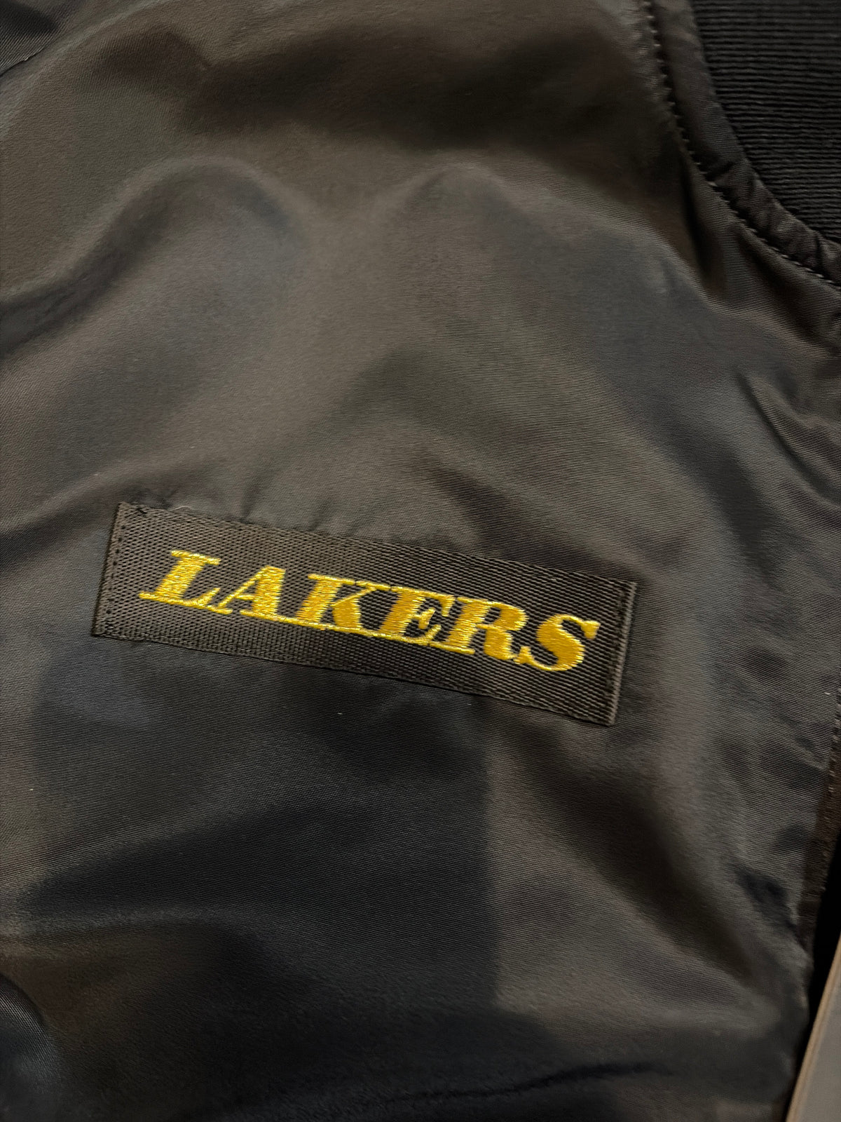 Los Angeles Lakers NBA NEW ERA WOMEN CROPPER BOMBER JACKET