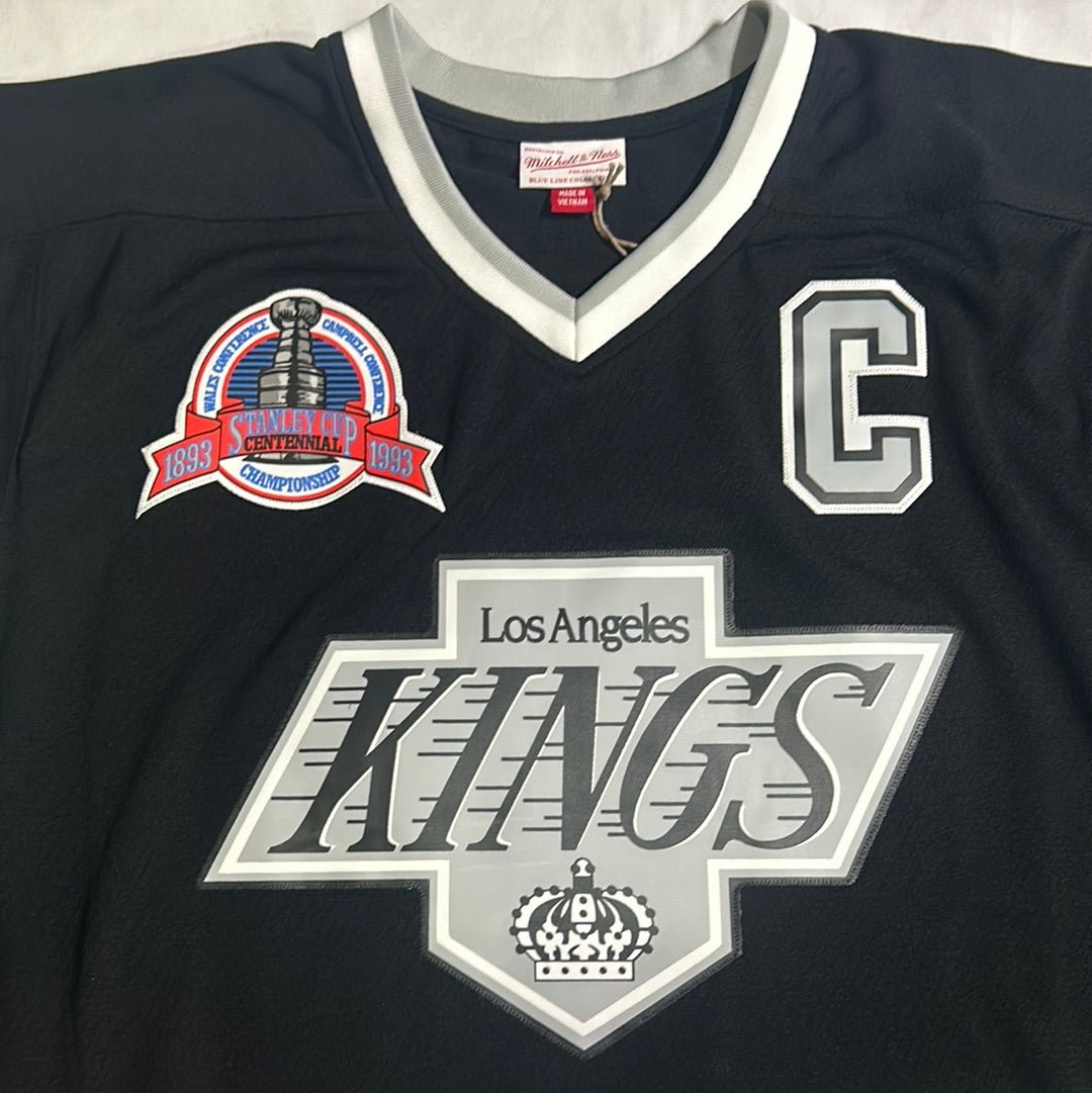 Los Angeles Kings NHL Mitchell and Ness Nostalgia Co #99 Gretzky Captain Patch 1992/1993 Blue Line Collection Men Vintage Jersey - Black