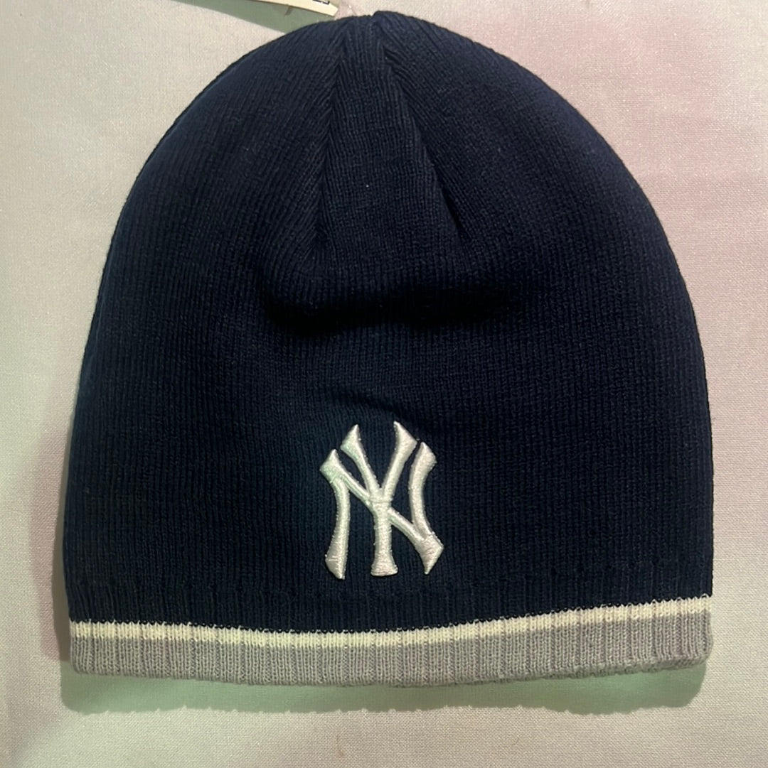 New York Yankees MLB Genuine Merchandise Off White Beanie