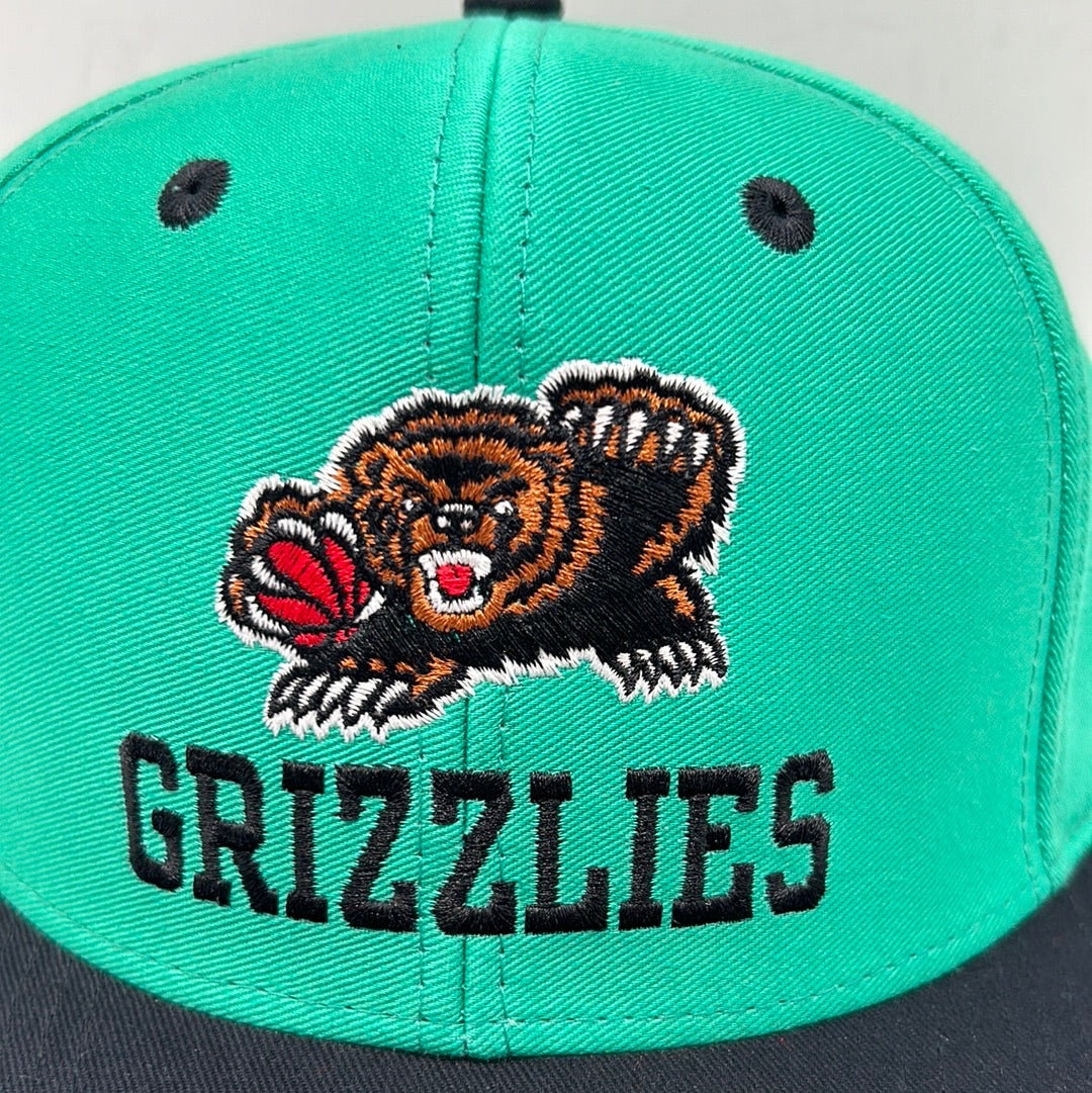 Vintage Vancouver Grizzlies NBA Adidas Hardwood Classics Turquoise/Black Snapback