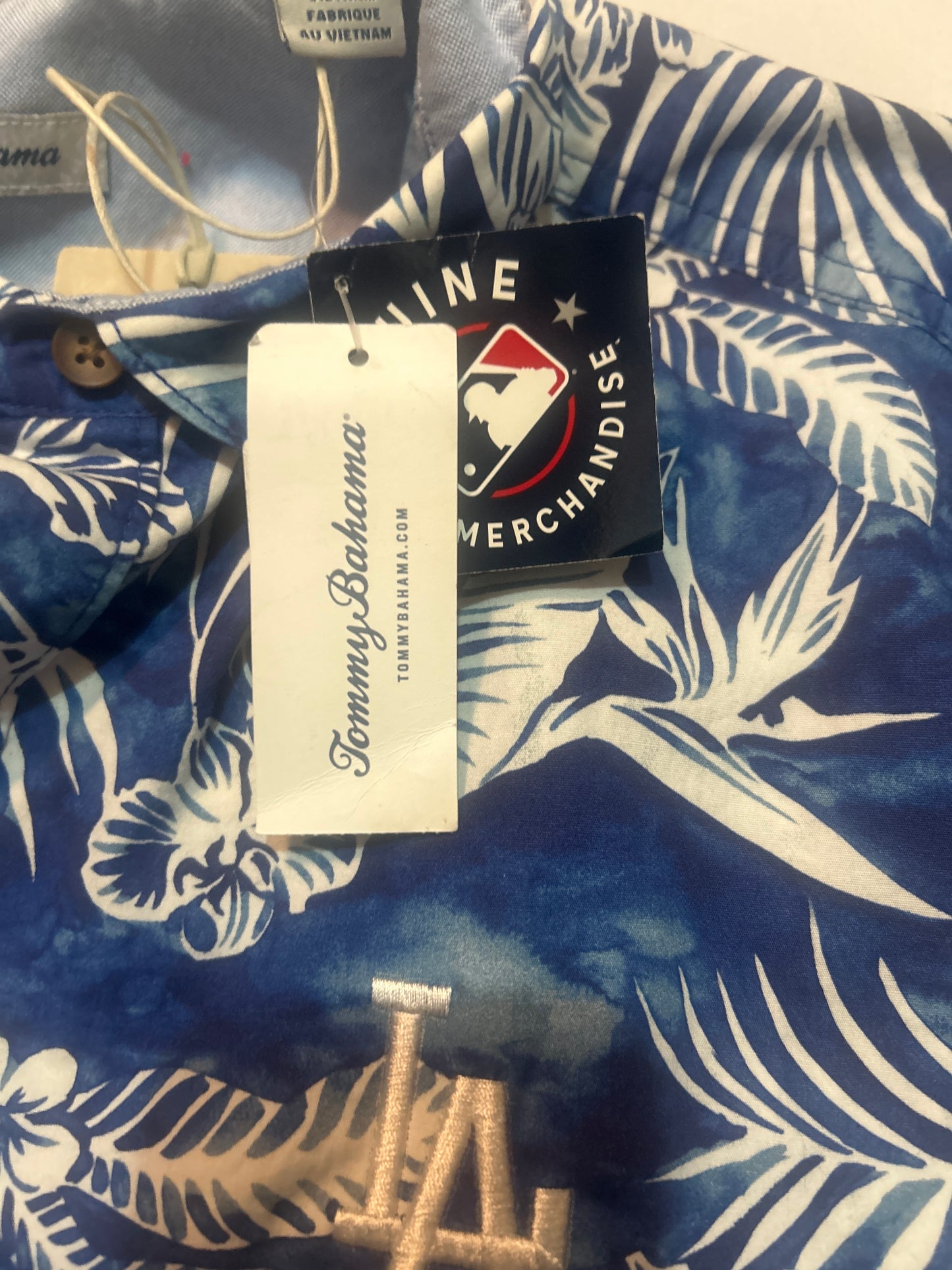 Los Angeles Dodgers MLB Tommy Bahama Genuine Merchandise Luminescent Camp Shirt BL