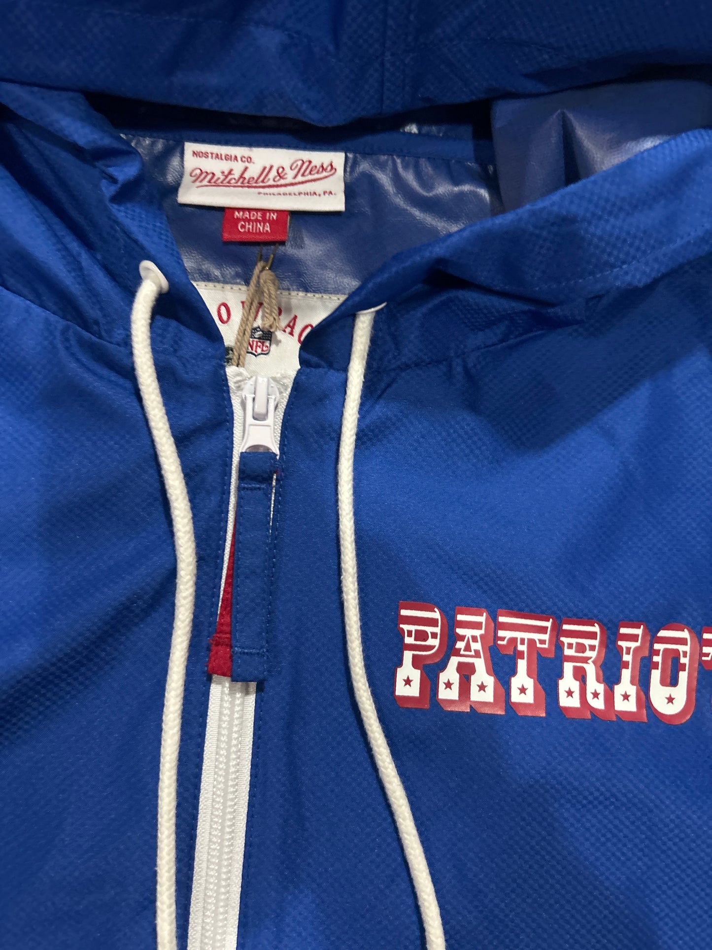 New England Patriots NFL Mitchell & Ness Throwbacks Full Zip Men Windbreaker