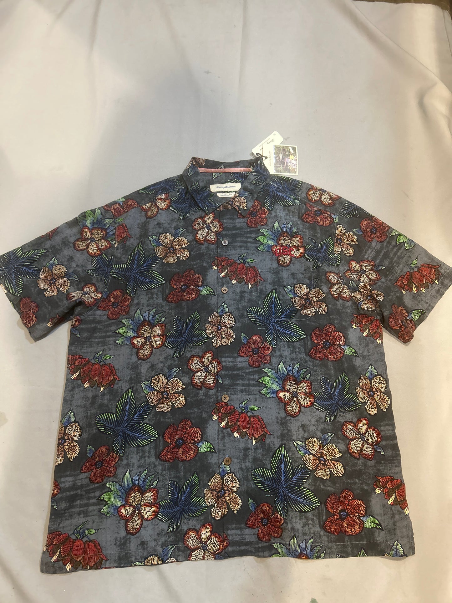 USC Trojans Tommy Bahama Silk Button-Up Floral Original Fit Men Polo Guayabera