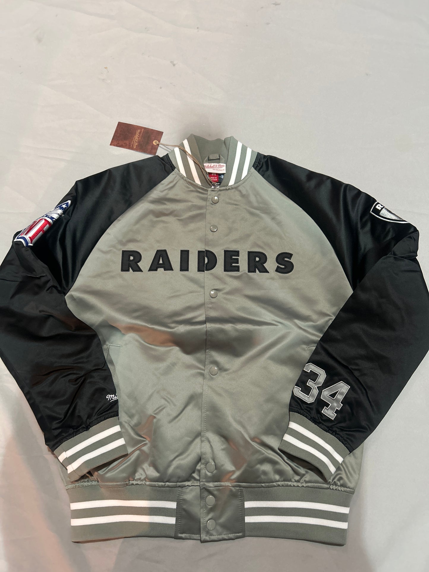 Las Vegas Raiders NFL Mitchell &amp; Ness #34 Jackson Lightweight Satin Jacket