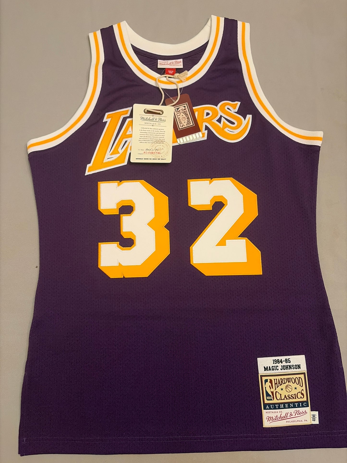 Los Angeles Lakers NBA Mitchell & Ness Hardwood Classics #32 1984-85 Magic Johnson Authentic Road Men Jersey