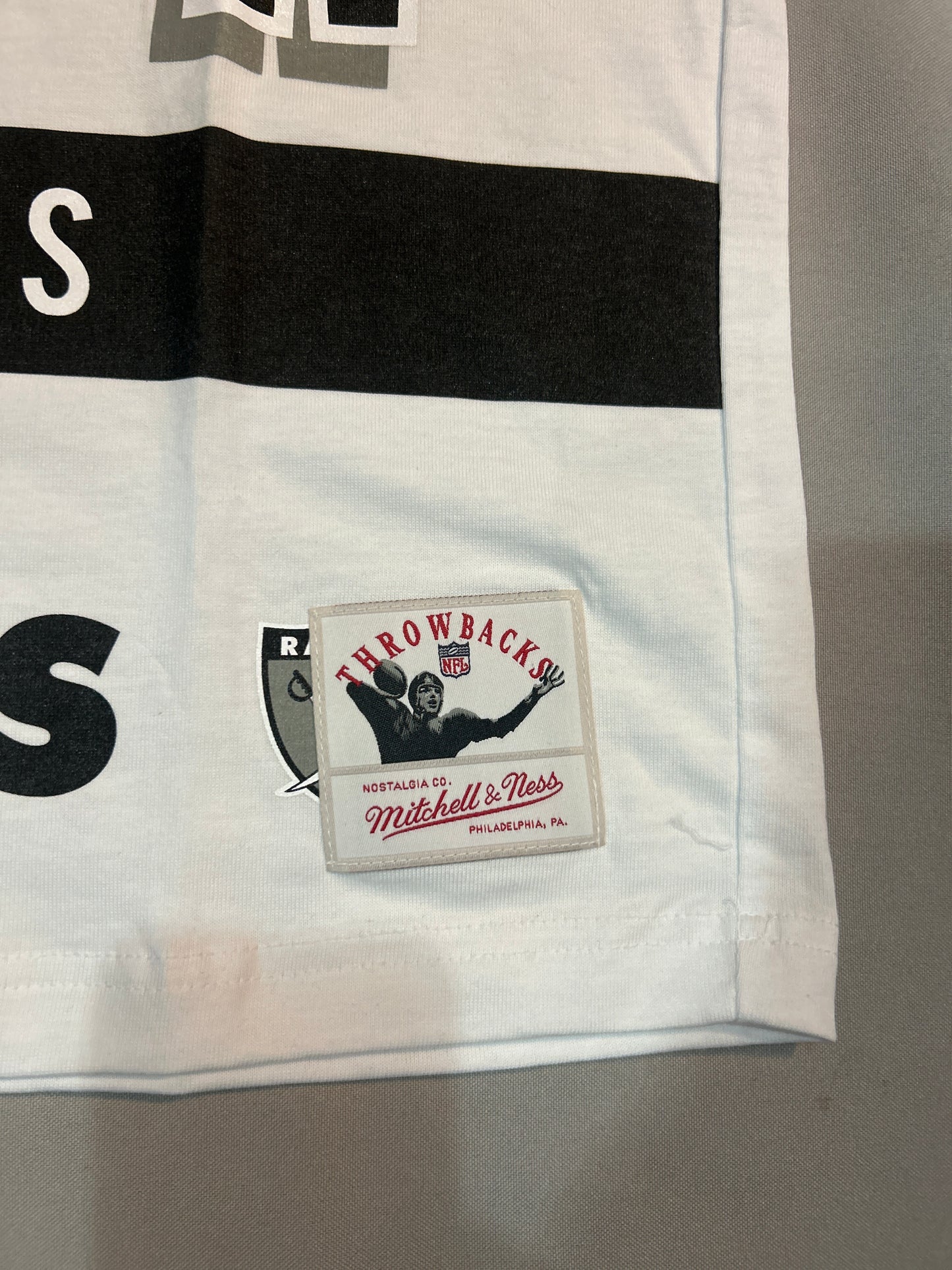 Las Vegas Raiders NFL Mitchell & Ness Vintage Co. ThrowbackBo Jackson #34 Men T-Shirt