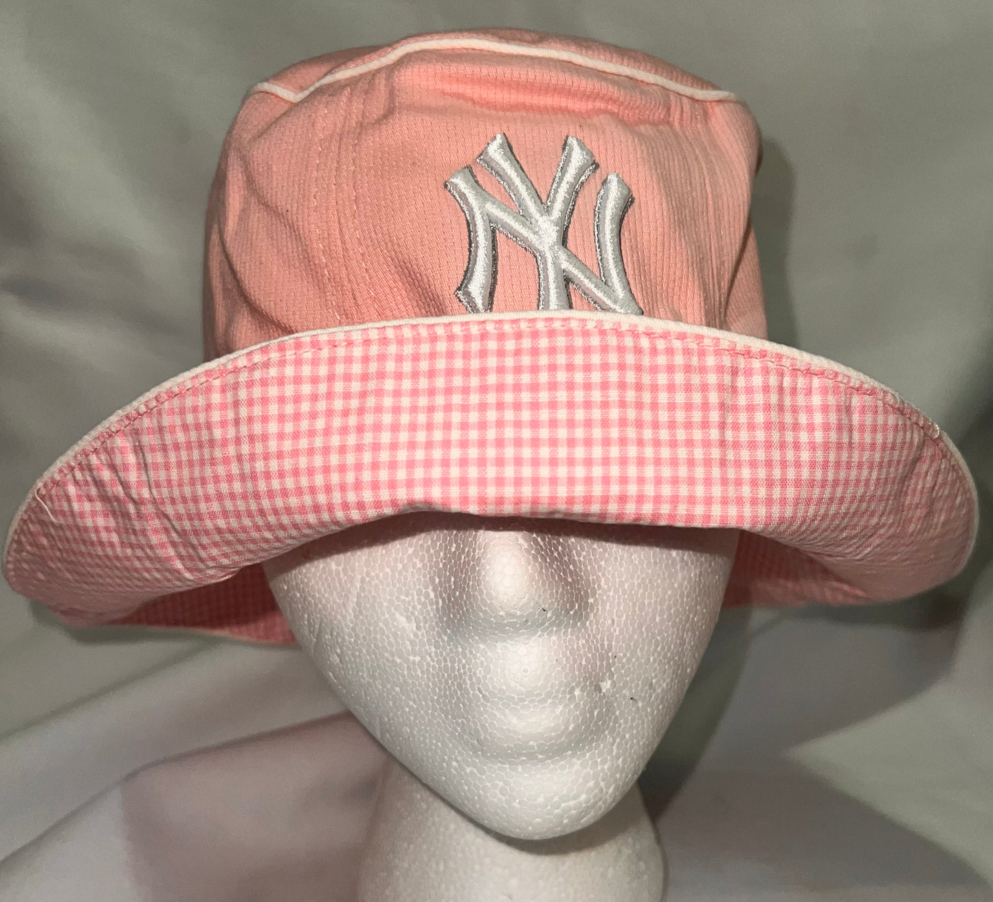 New York Yankees MLB New Era Genuine Merchandise Women Pink Bucket Hat