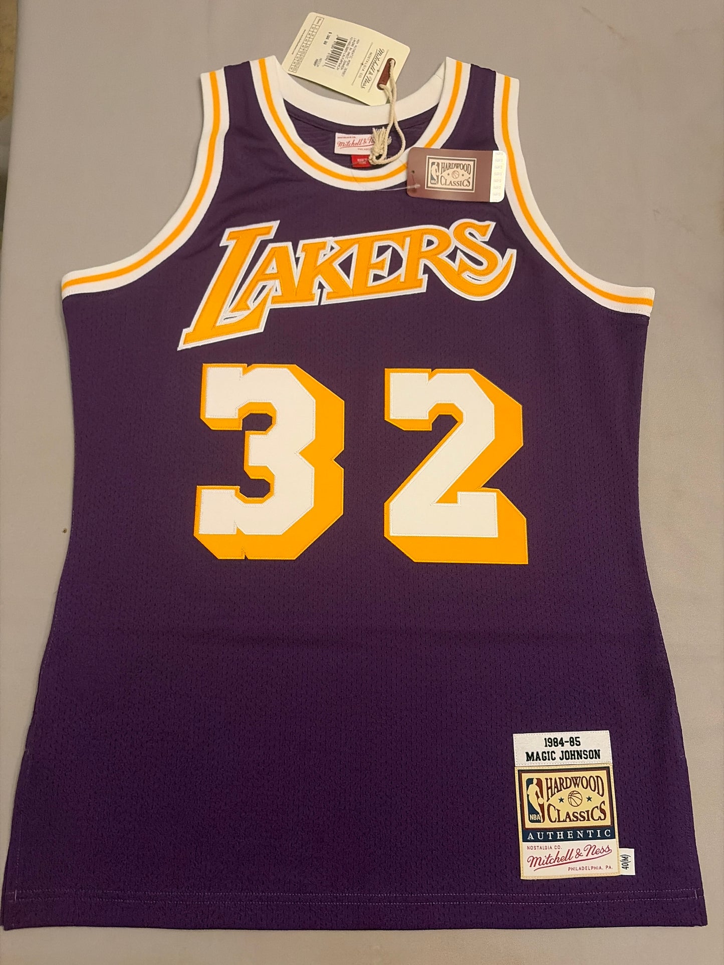 Los Angeles Lakers NBA Mitchell & Ness Hardwood Classics #32 1984-85 Magic Johnson Authentic Road Men Jersey