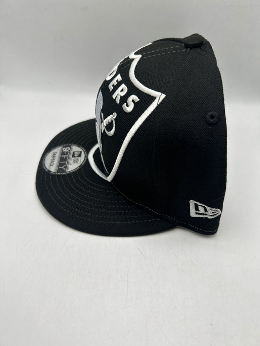 Las Vegas Raiders NFL New Era 59Fifty Oversized Logo Snapback