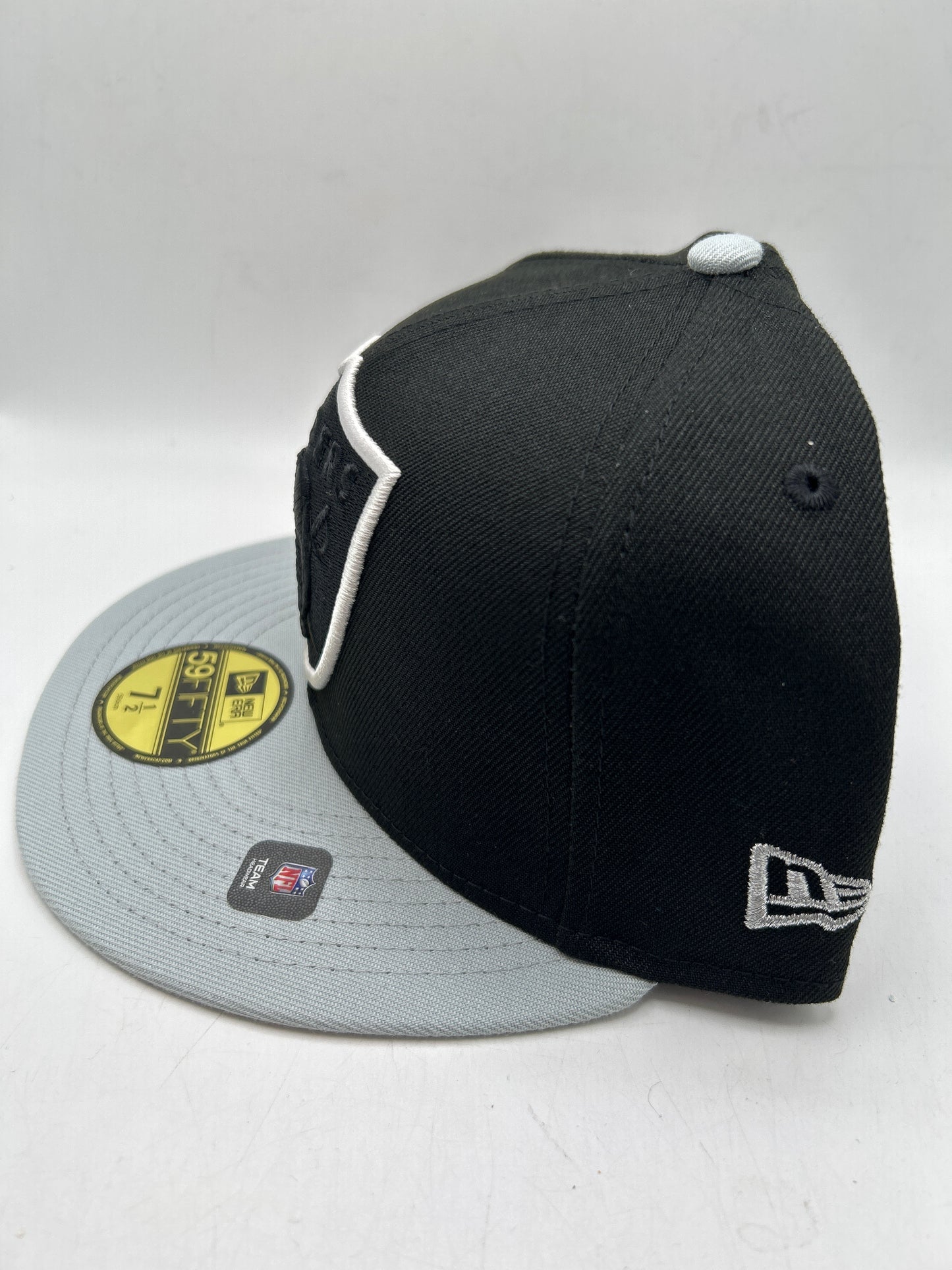 Las Vegas Raiders NFL New Era 59Fifty Logo Elements Fitted Hat