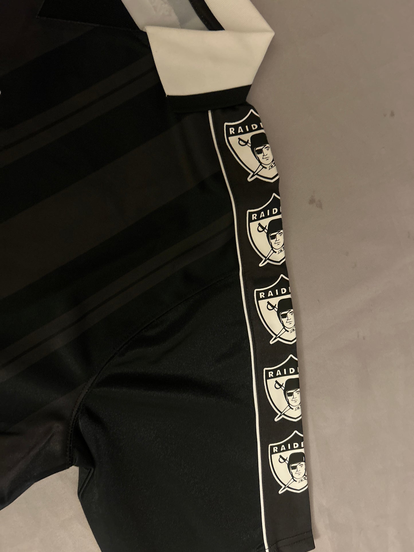 Las Vegas Raiders Mitchell & Ness Throwback Striker Men’s Polo