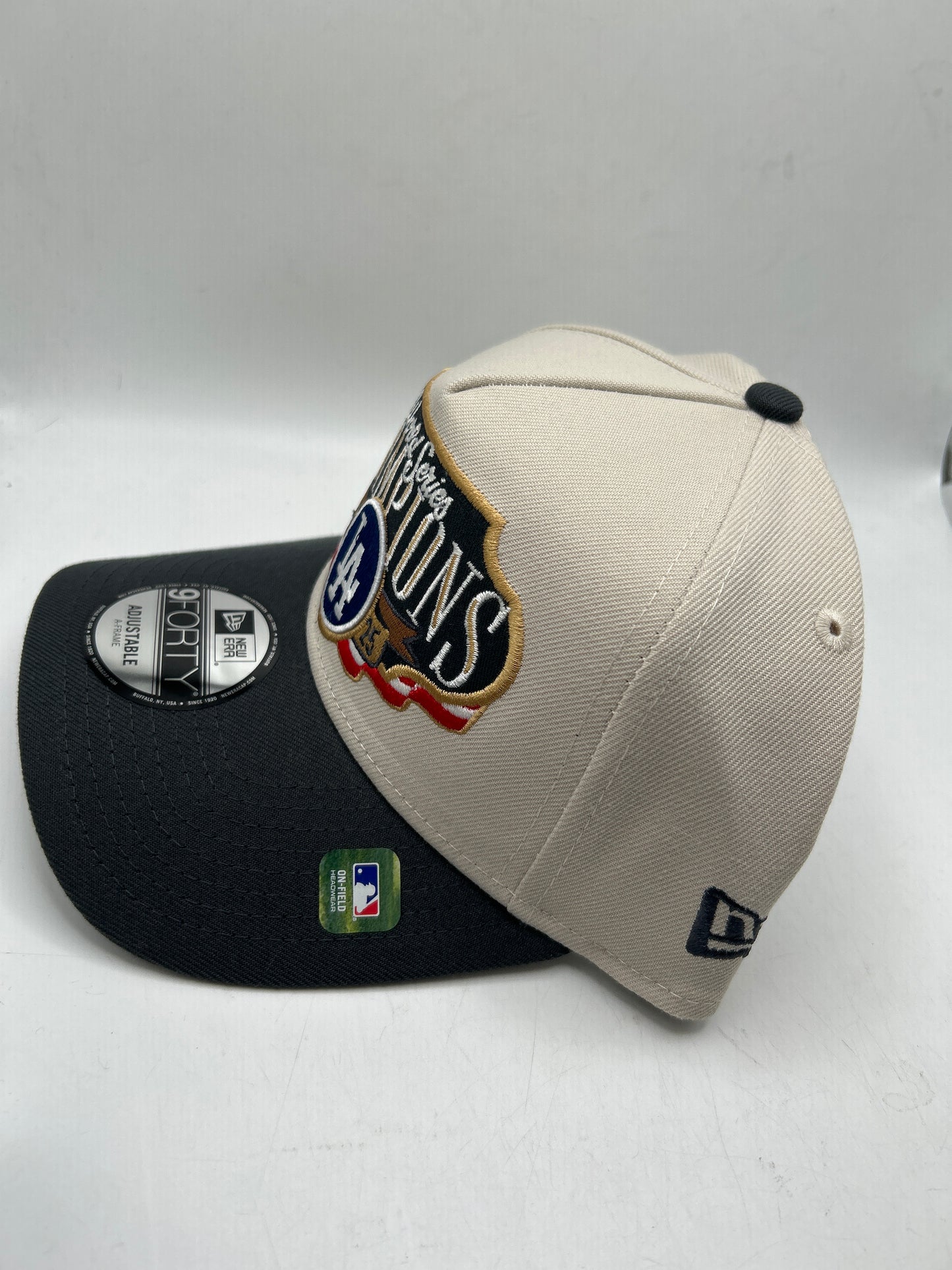 Los Angeles Dodgers MLB New Era 9Forty 2025 World Series Champions Adjustable A-Frame Hat