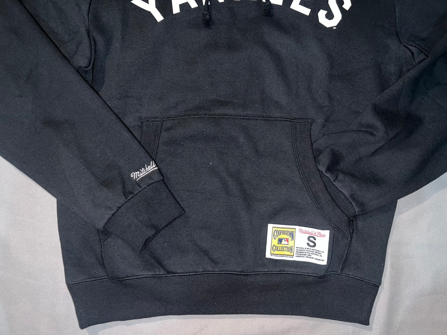 New York Yankees MLB Mitchell & Ness a Cooperstown Collection Game Time Fleece Hoodie