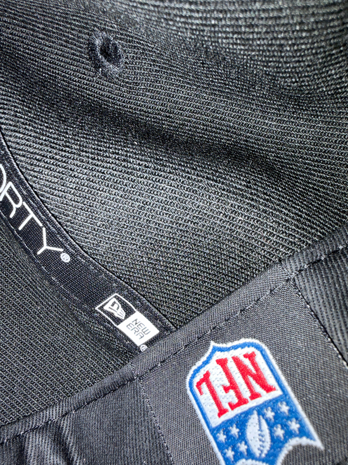 Las Vegas Raiders NFL 9Fifty Snapback Trucker Hat