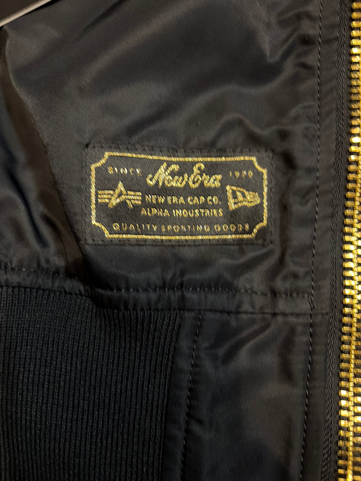 Los Angeles Lakers NBA NEW ERA WOMEN CROPPER BOMBER JACKET