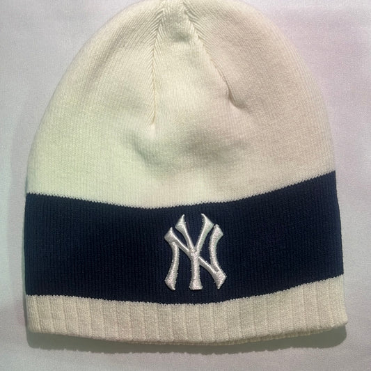 New York Yankees MLB Genuine Merchandise Off White Beanie