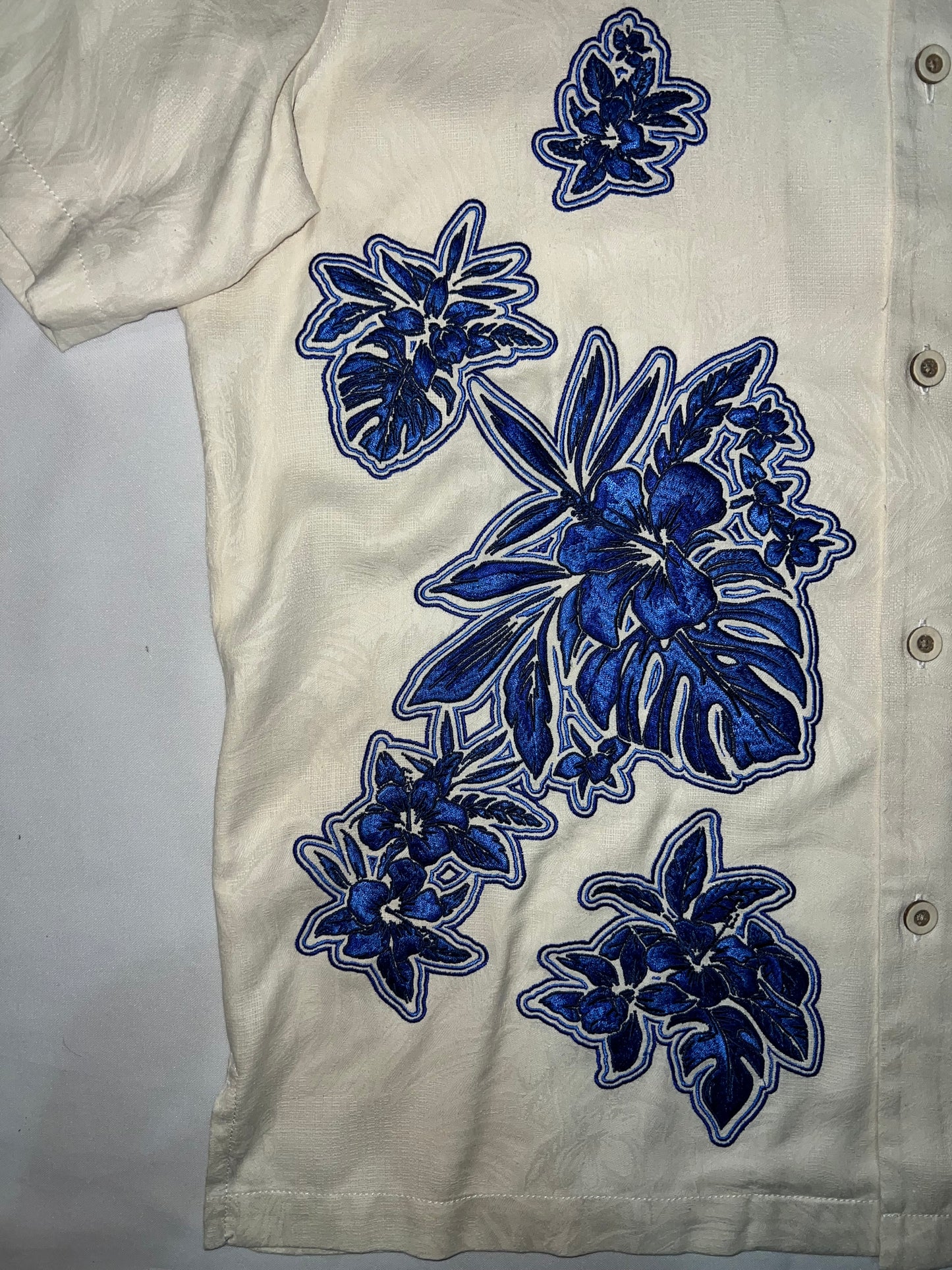 Los Angeles Dodgers MLB Tommy Bahama Genuine Merchandise Hibiscus Vibrations Silk Camp Shirt