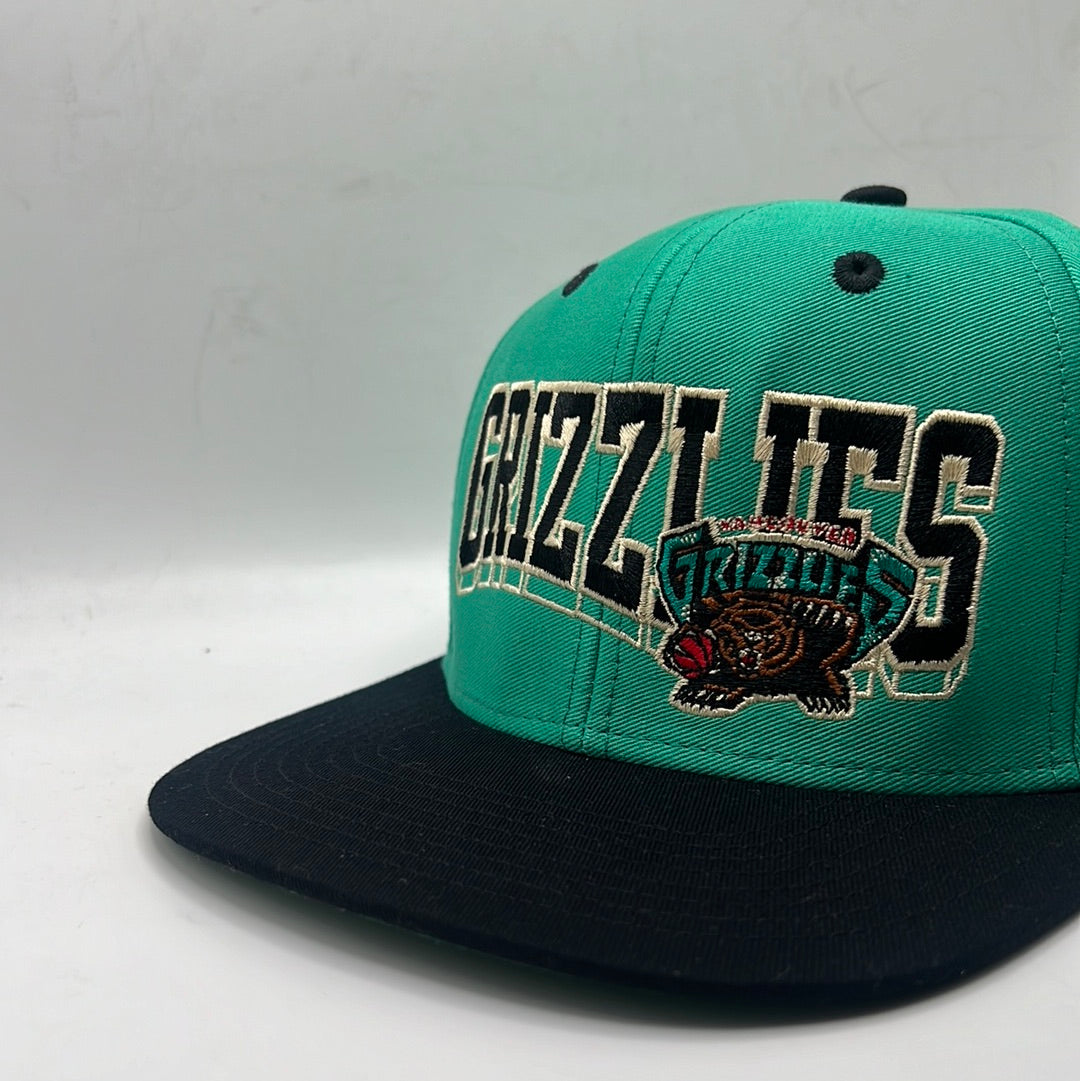 Vintage Vancouver Grizzlies NBA Adidas Hardwood Classic Turquoise/Black Snapback Hat