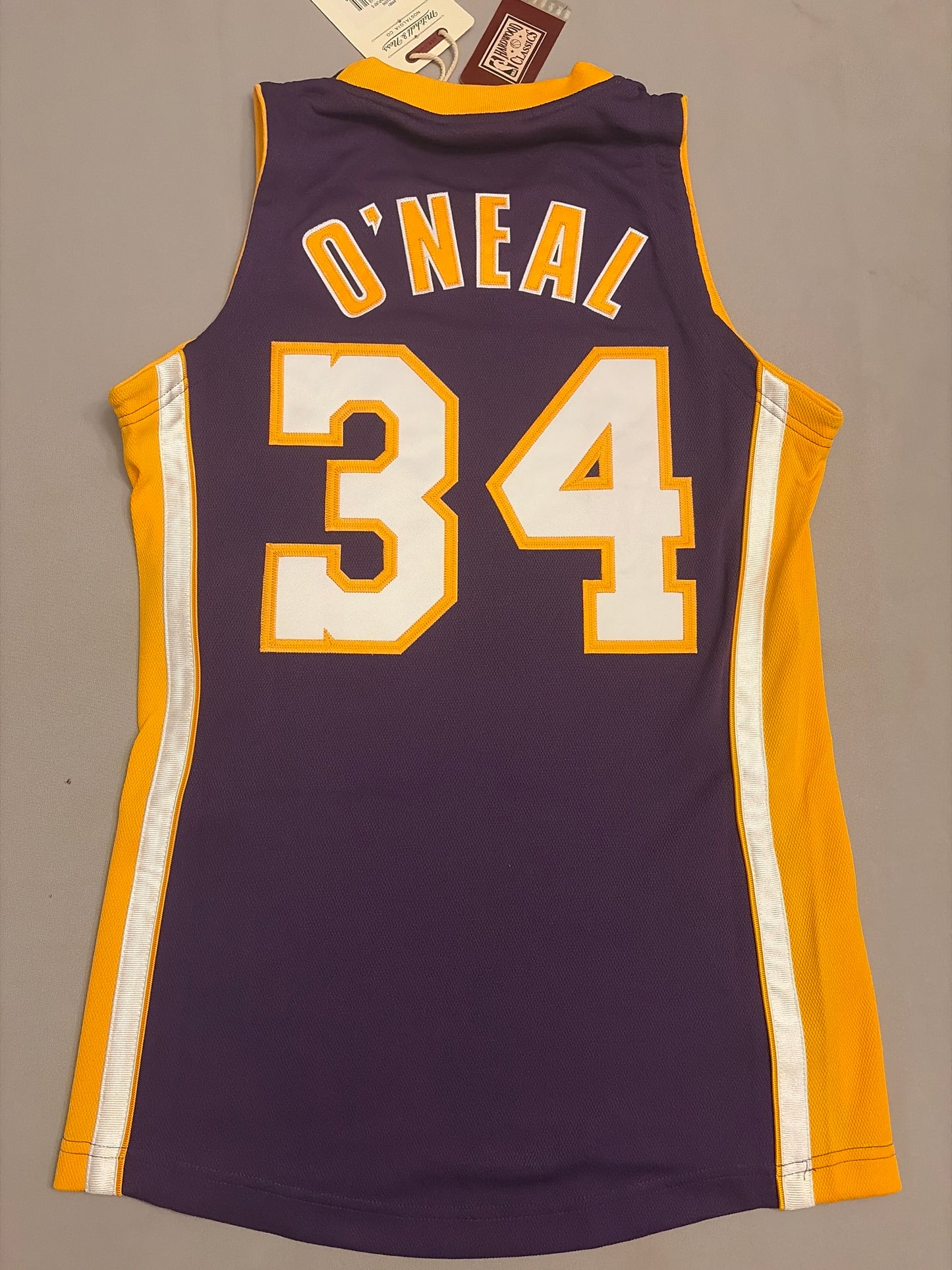 Los Angeles Lakers NBA Mitchell & Ness Hardwood Classics #34 2001-02 Shaquille O’Neal Finals Authentic Men Jersey