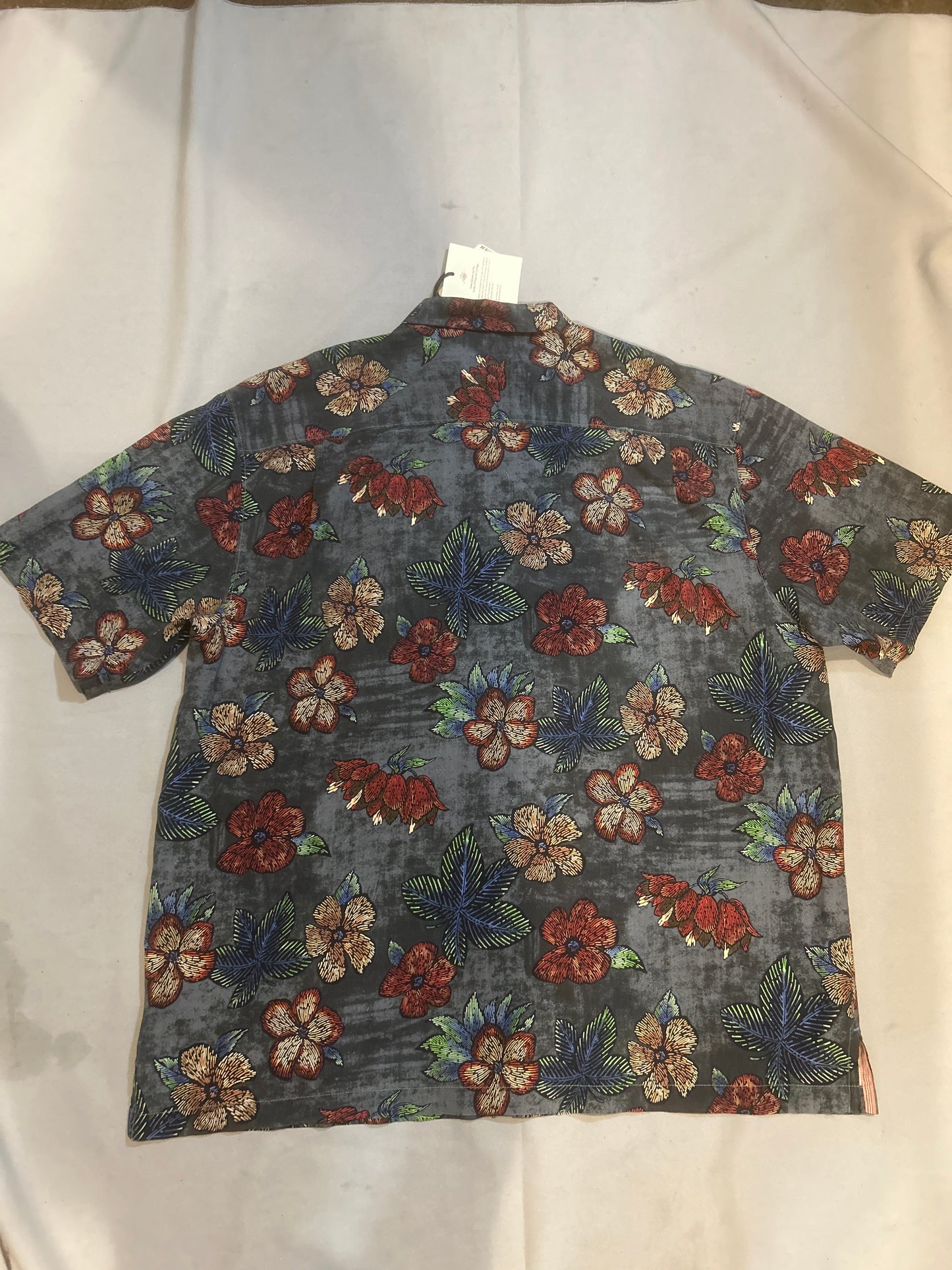 USC Trojans Tommy Bahama Silk Button-Up Floral Original Fit Men Polo Guayabera