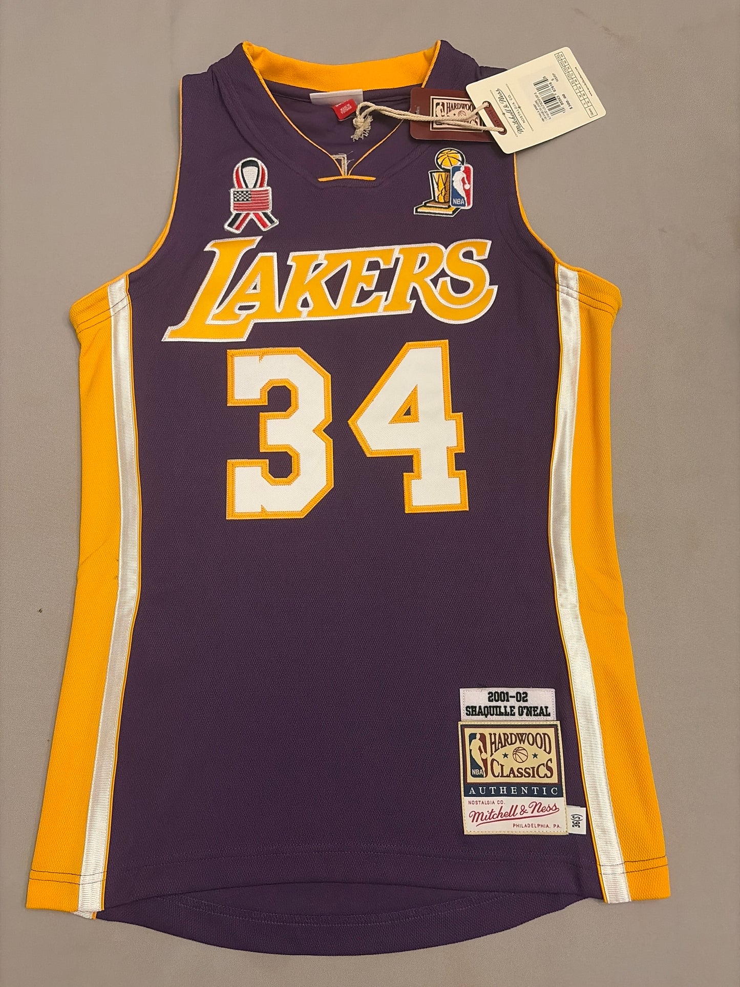 Los Angeles Lakers NBA Mitchell & Ness Hardwood Classics #34 2001-02 Shaquille O’Neal Finals Authentic Men Jersey