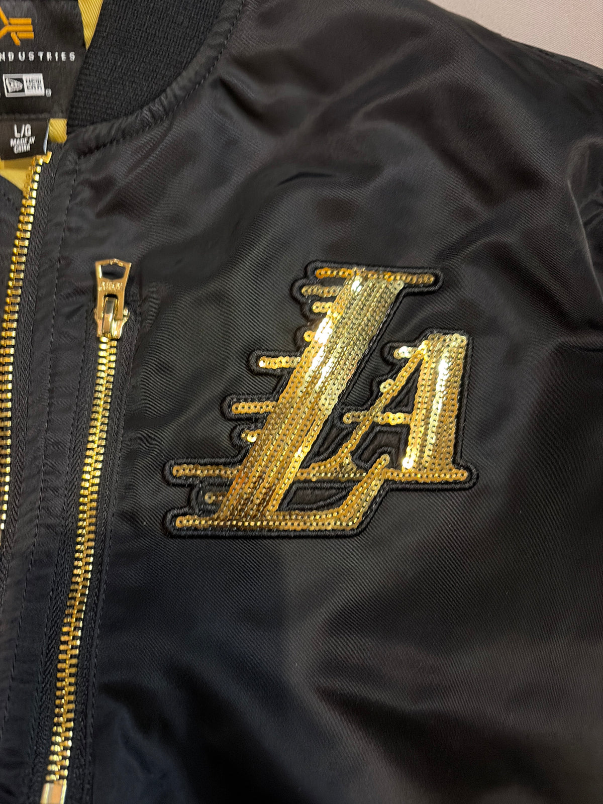 Los Angeles Lakers NBA NEW ERA WOMEN CROPPER BOMBER JACKET