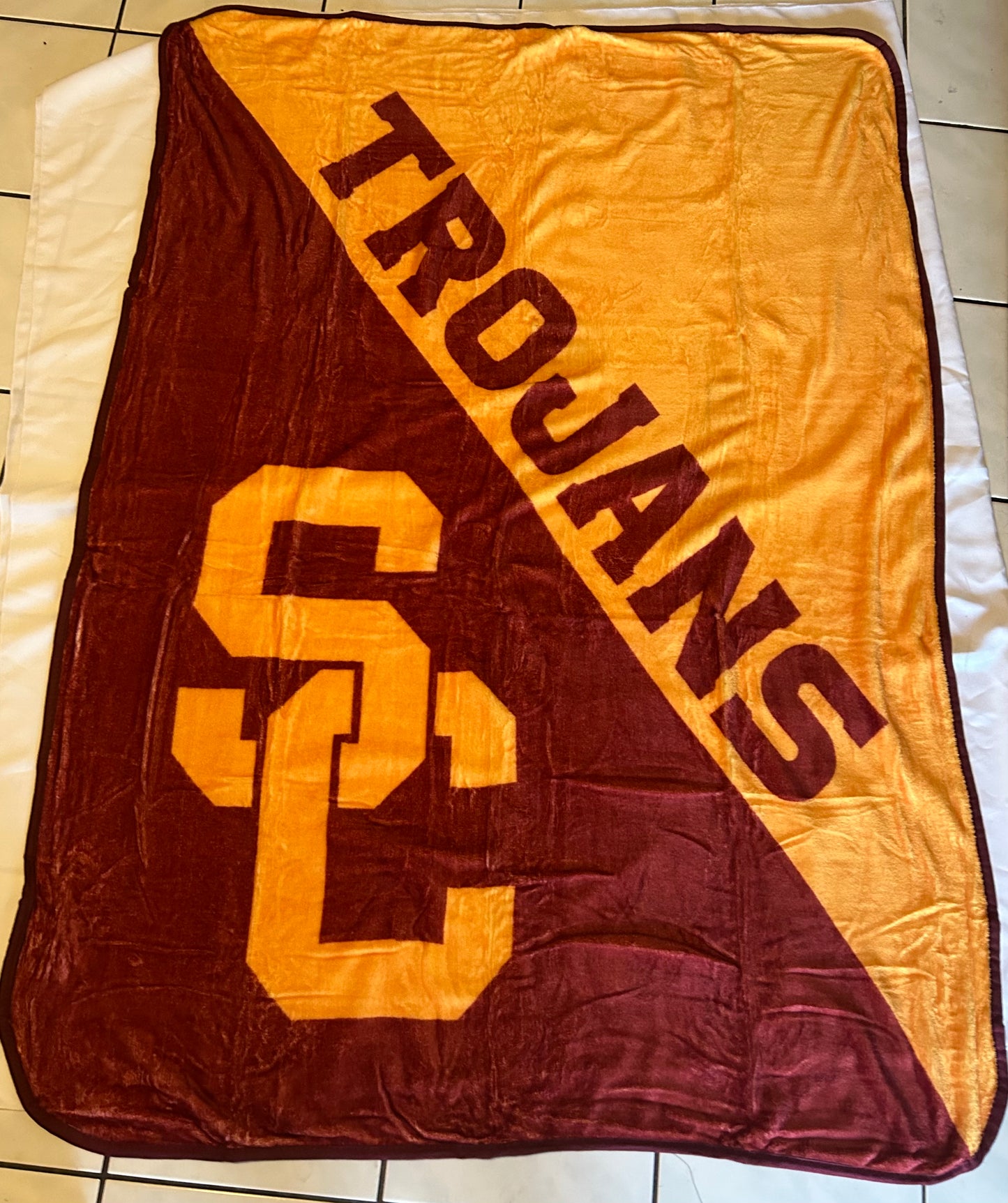 USC Trojans Officially Licensed Collegiate Logo Plush Throw