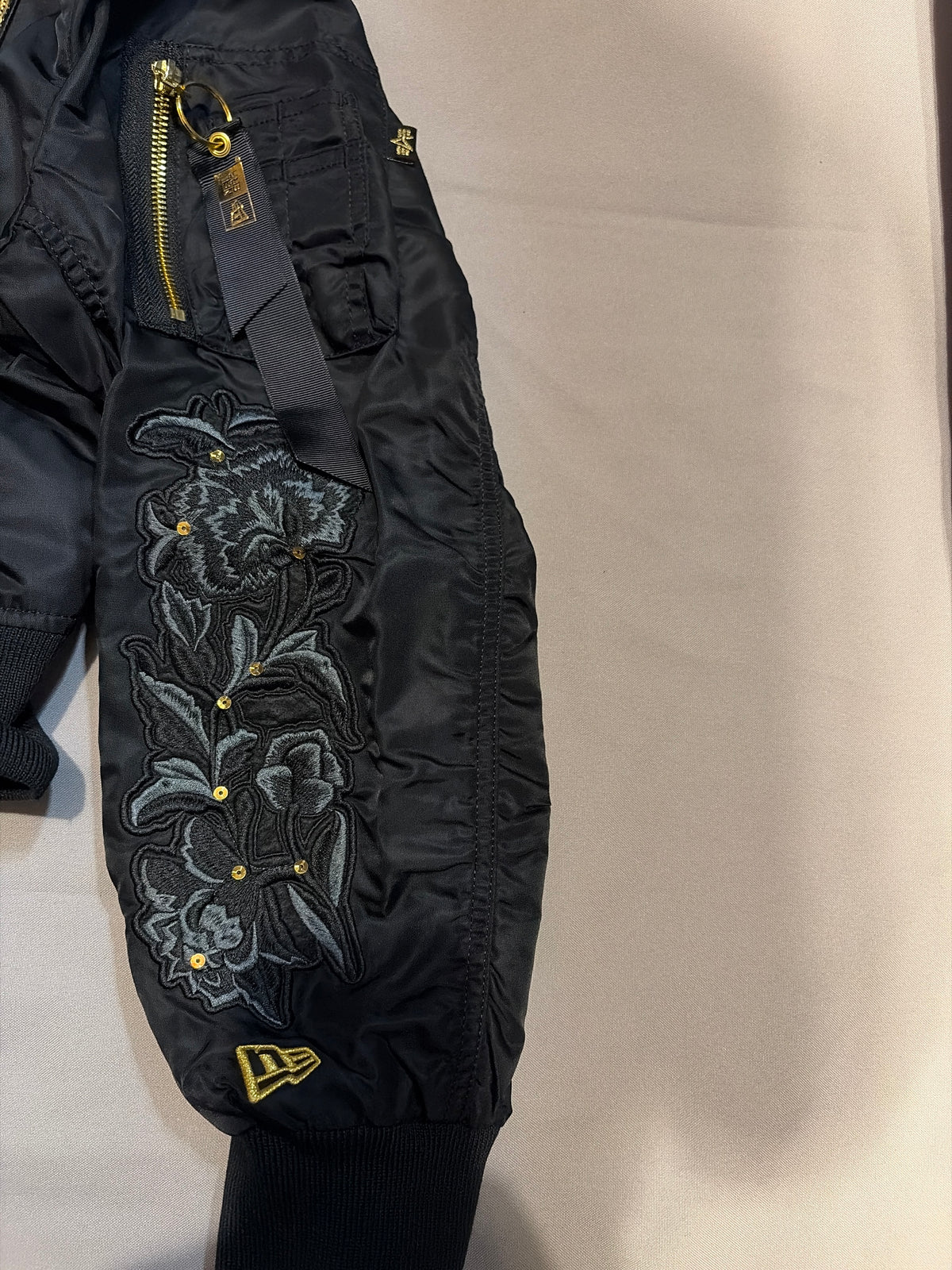 Los Angeles Lakers NBA NEW ERA WOMEN CROPPER BOMBER JACKET