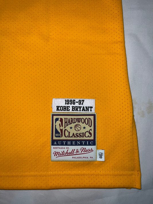 Los Angeles Lakers NBA Mitchell & Ness 1996-97 Hardwood Classics Kobe Bryant Authentic Home Jersey