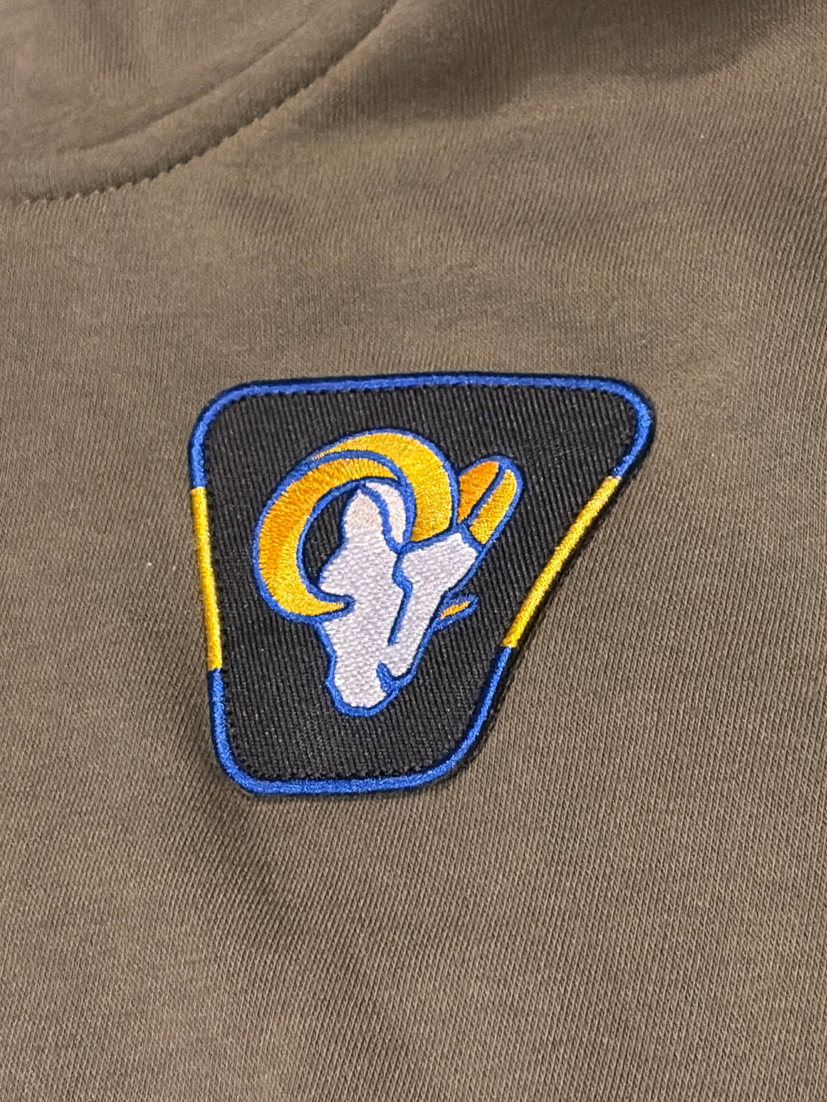Los Angeles Rams NFL Salute to Service Hoodie Youth size