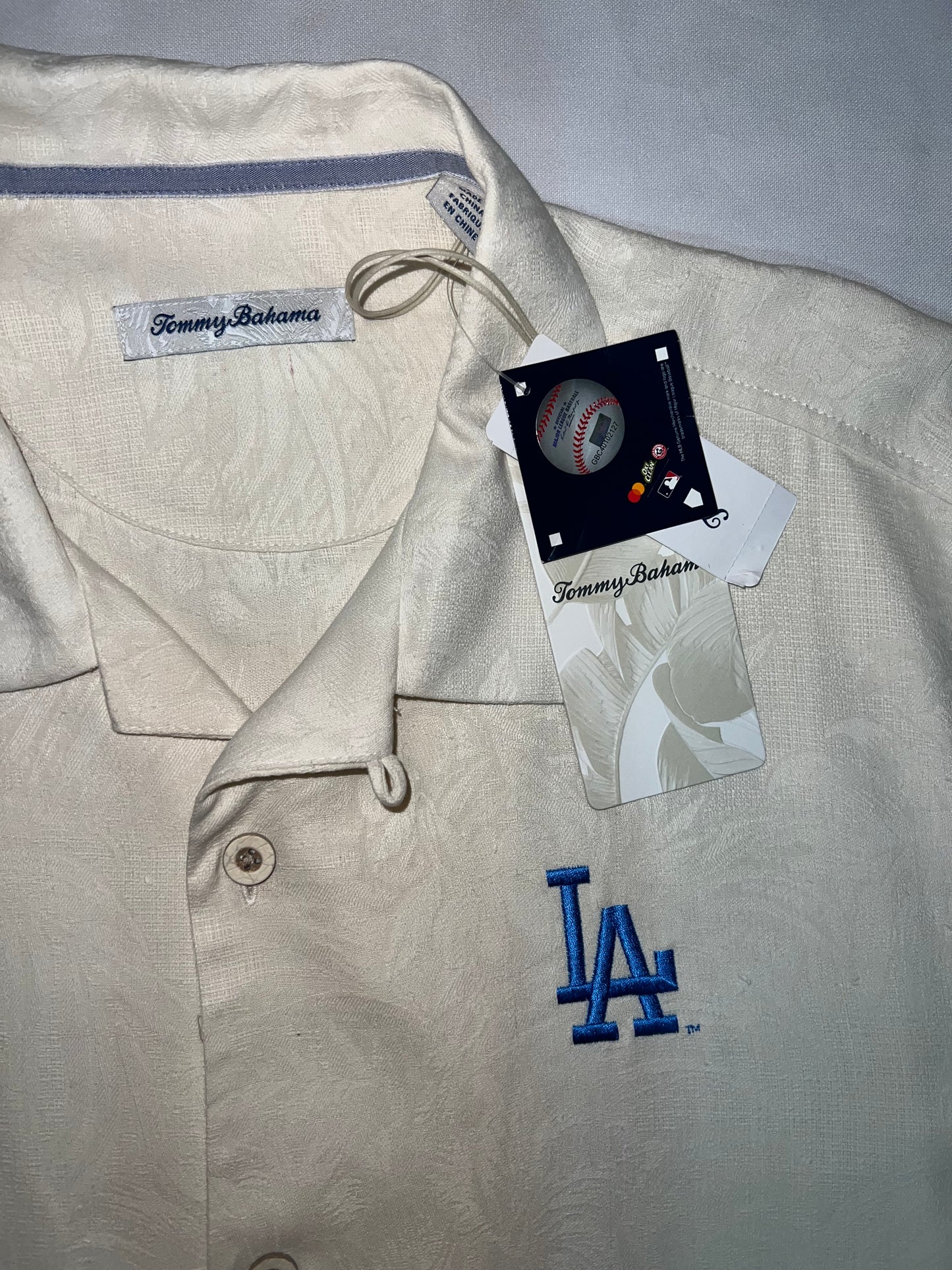 Los Angeles Dodgers MLB Tommy Bahama Genuine Merchandise Hibiscus Vibrations Silk Camp Shirt