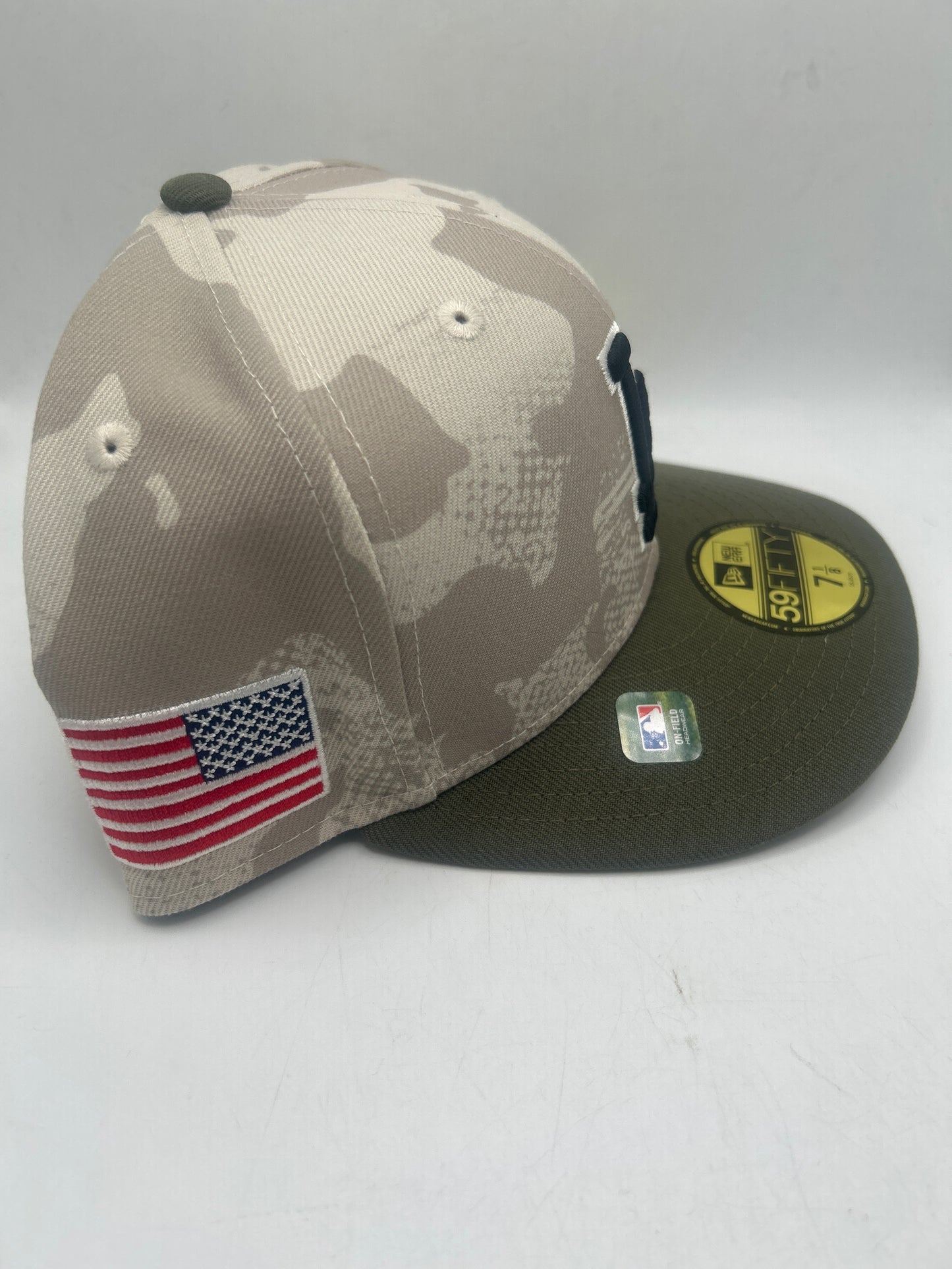 Los Angeles Dodgers 2025 MLB Armed Force 59Fifty Fitted Pre-Curved Hat