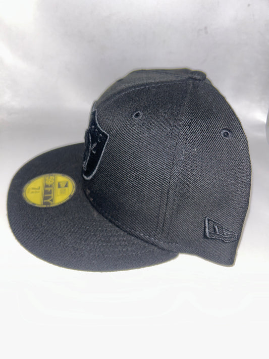 Las Vegas Raiders NFL New Era 59Fifty Classic All Black Fitted Hat