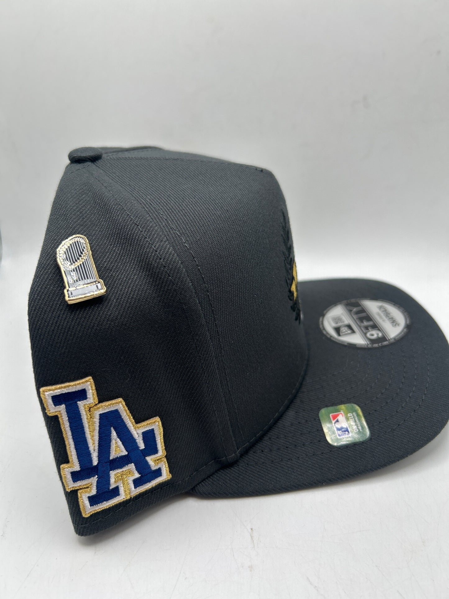 Los Angeles Dodgers MLB New Era 9Fifty 2025 World Series Champions Parade A-Frane SnapBack Hat
