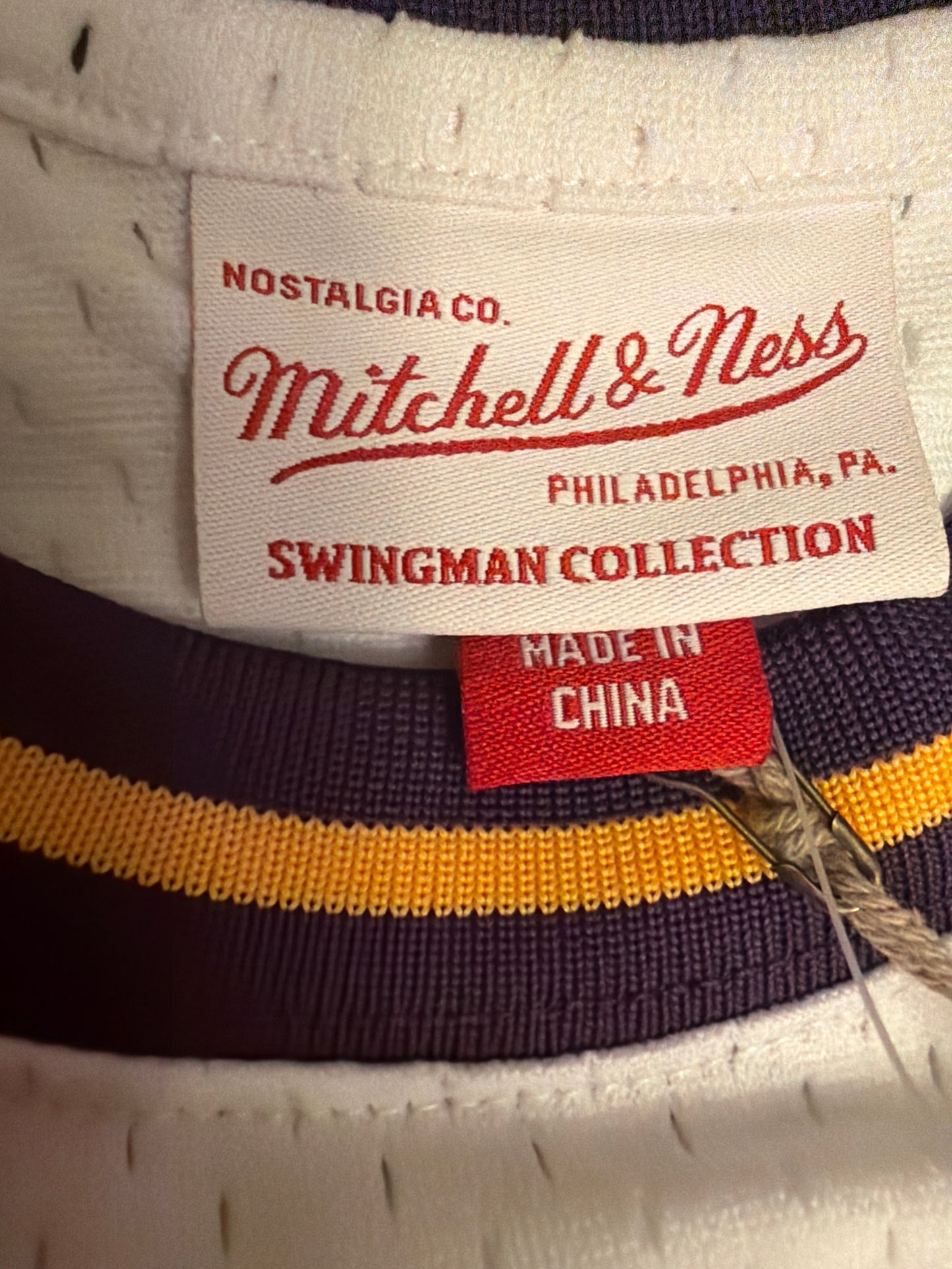 Los Angeles Lakers NBA Mitchell & Ness Hardwood Classics #32 1984-1985 Magic Johnson HWC Swingman Men Jersey