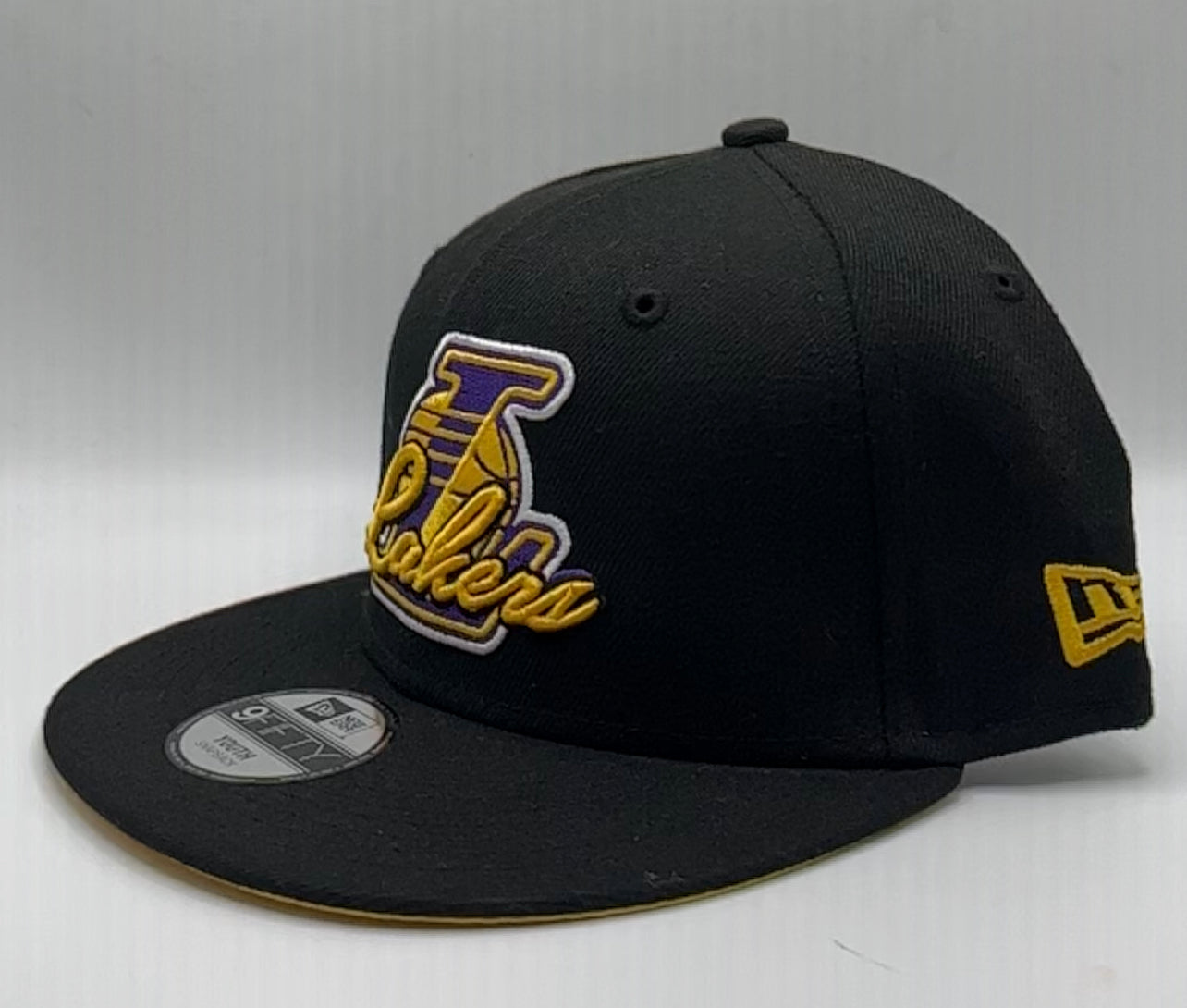 Los Angeles Lakers NBA New Era 9Fifty Youth Black Snapback