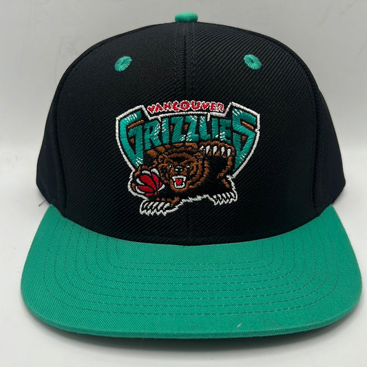 Vintage Vancouver Grizzlies NBA Adidas Hardwood Classic Black/Turquoise Snapback Hat