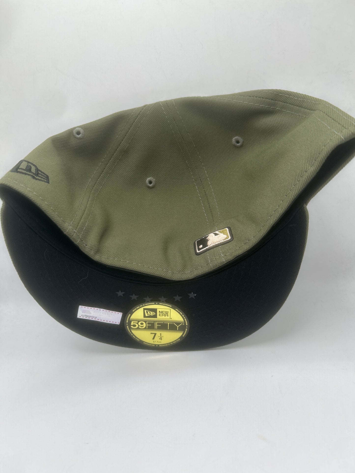 Los Angeles Dodgers MLB 2026 Armed Forces New Era 59Fifty Fitted Hat