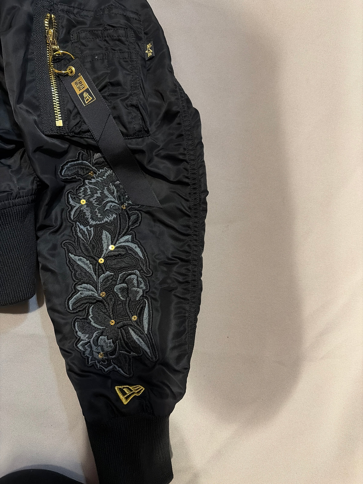 Pittsburgh Steelers NFL NEW ERA WOMEN CROPPER BOMBER JACKET