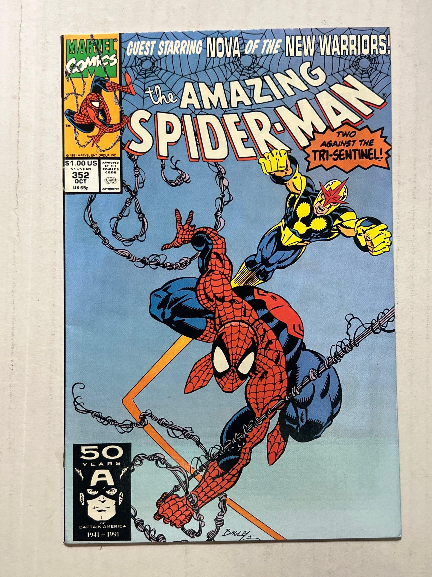 The Amazing Spider-Man by Marvel Comics Group “Two Against the Tri-Sentinel!” #352 Comic Group