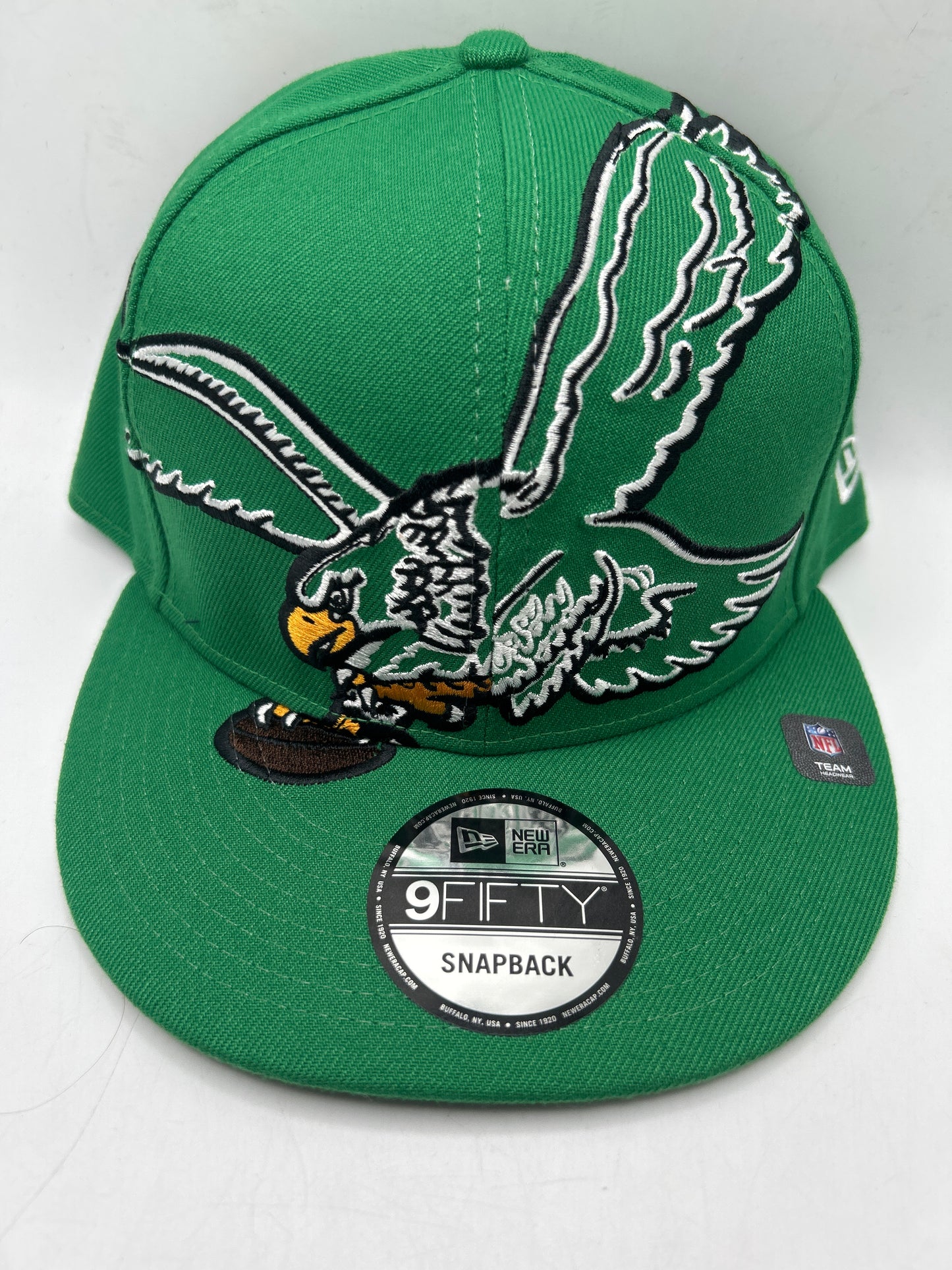 Philadelphia Eagles NFL New Era 59Fifty Oversized Logo Snapback