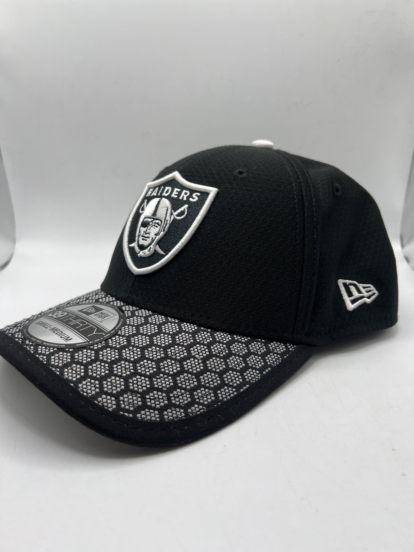 Las Vegas Raiders NFL New Era 39Thirty Flex Fitted Hat