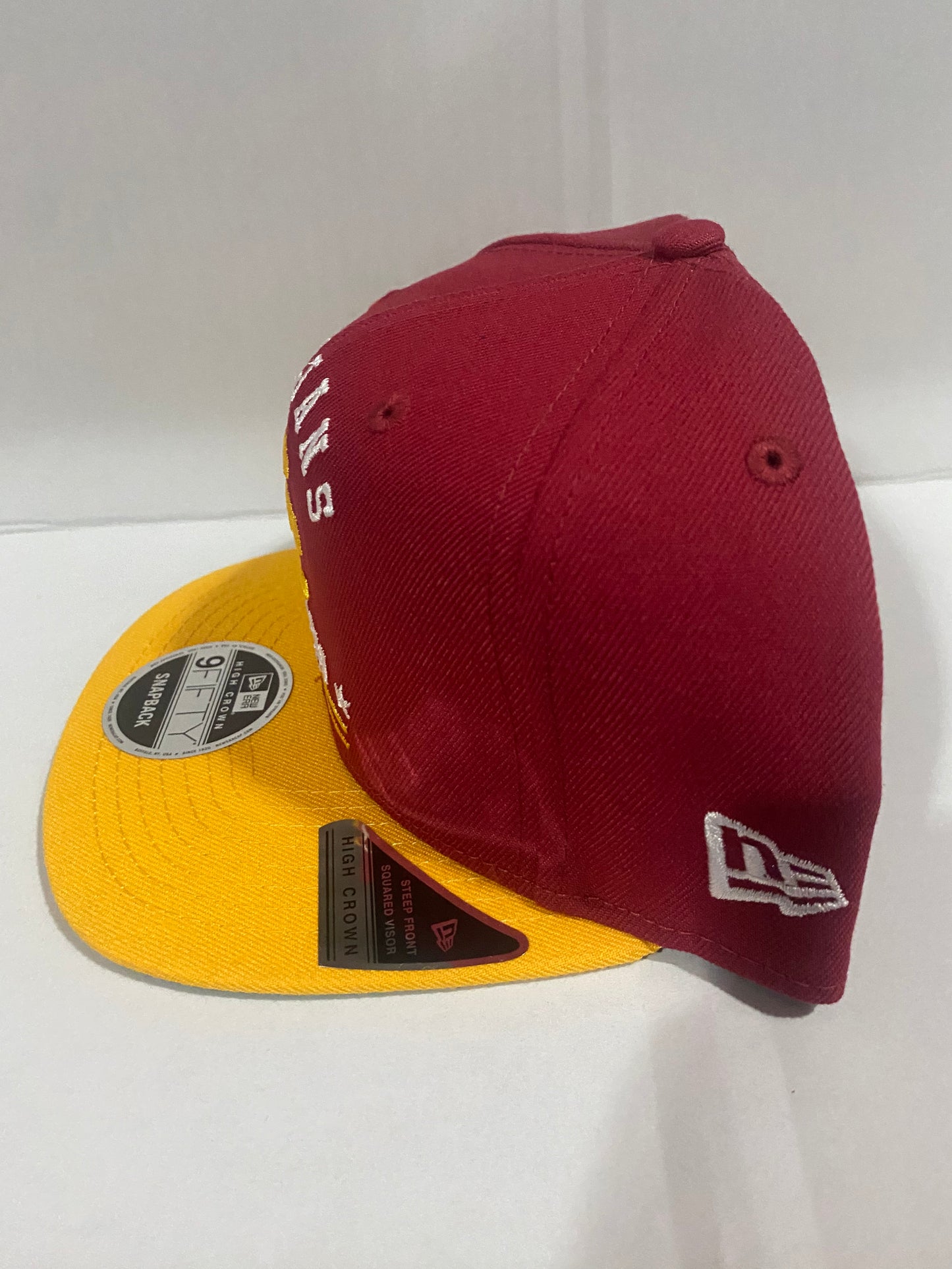 USC Trojans 9Fifty New Era Burgundy/Golden Yellow with Official SC Logo and Lettering Snapback